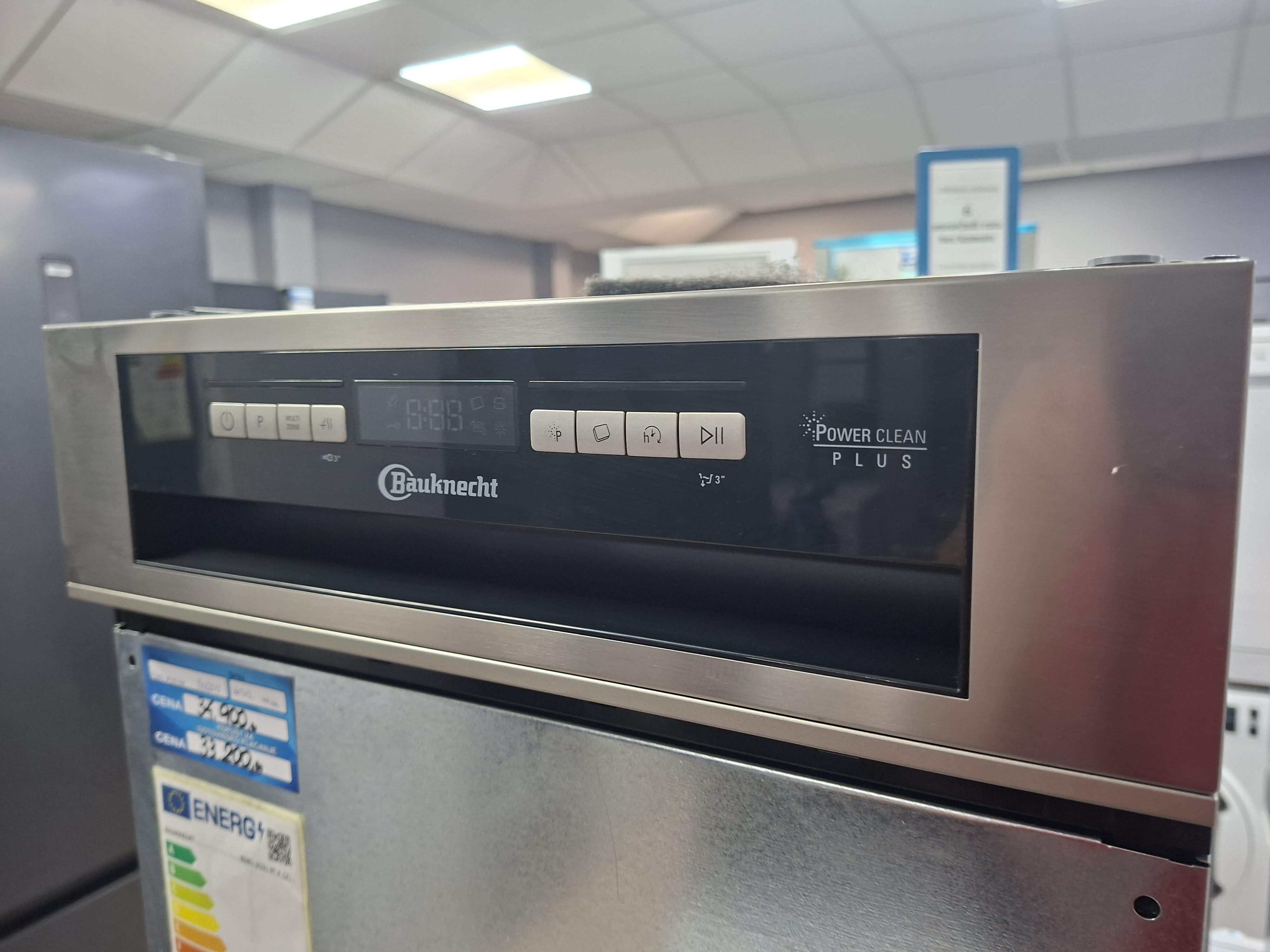 Ugradna Sudo mašina Bauknecht BSBO 3O21 PF X  , 10 kompleta