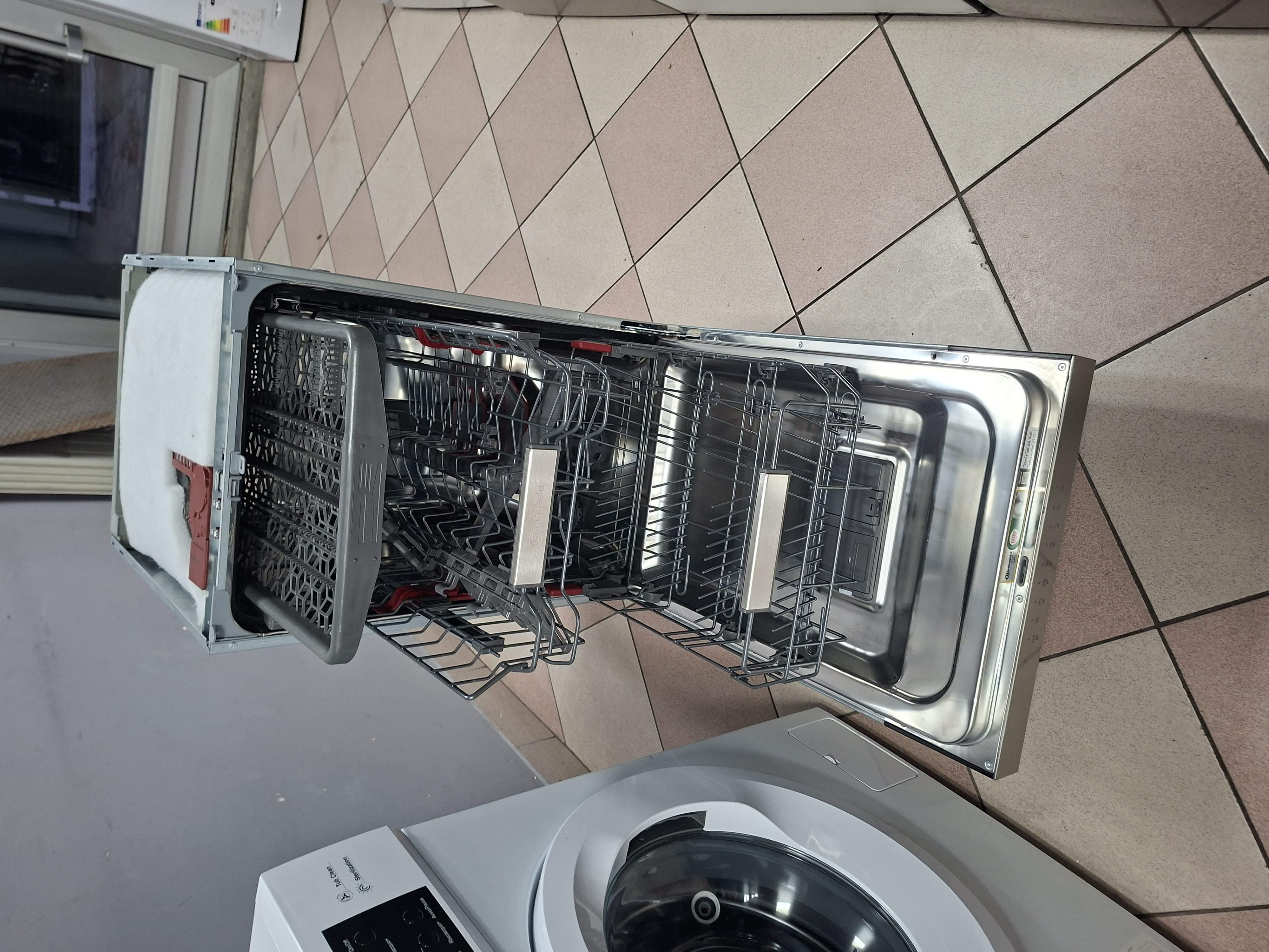 Ugradna Sudo mašina Bauknecht BSBO 3O35 PF X  , 10 kompleta