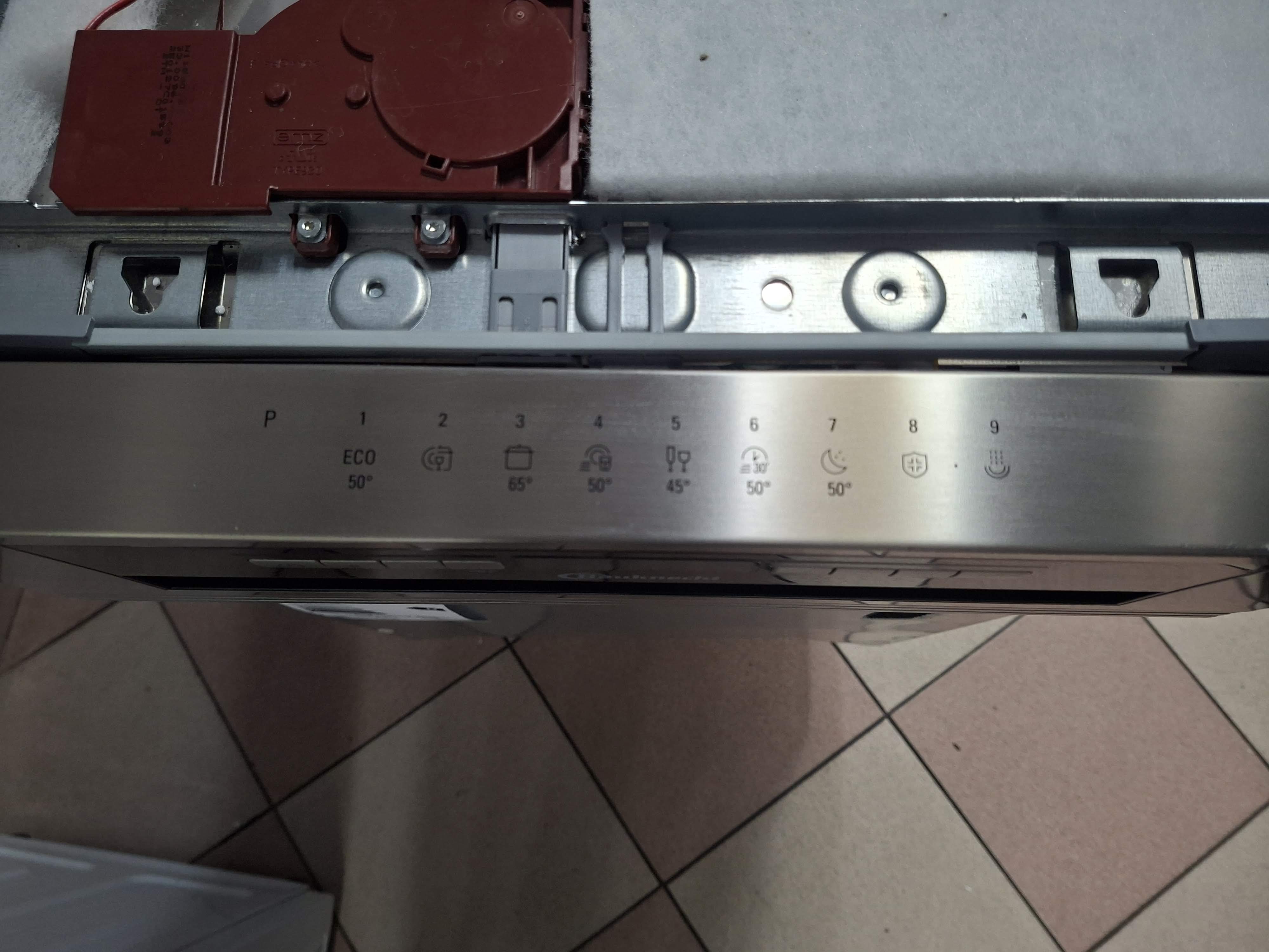 Ugradna Sudo mašina Bauknecht BSBO 3O35 PF X  , 10 kompleta