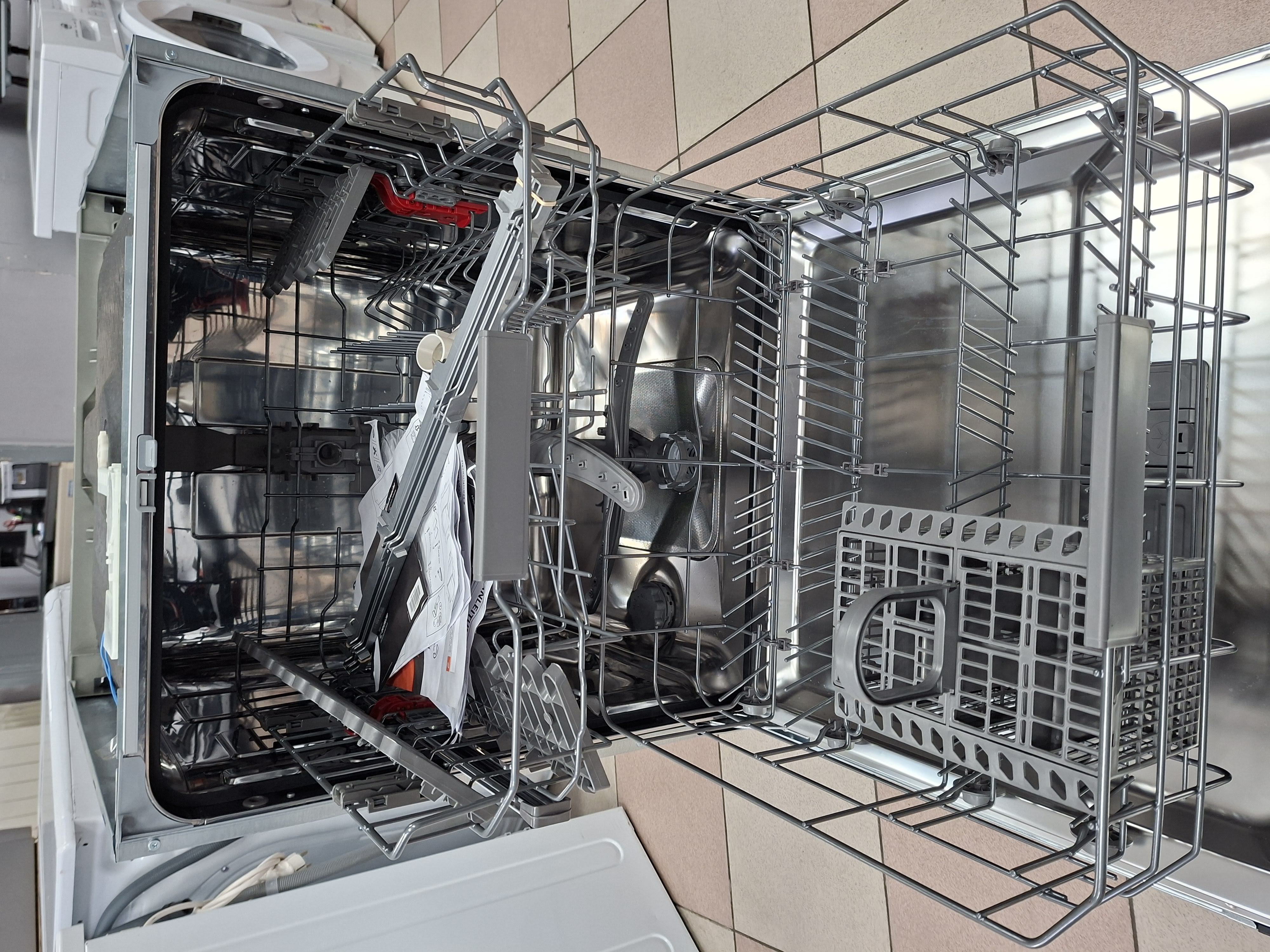 Ugradna sudo mašina Bauknecht OBBC Eco Star 5320 (2), 14 kompleta