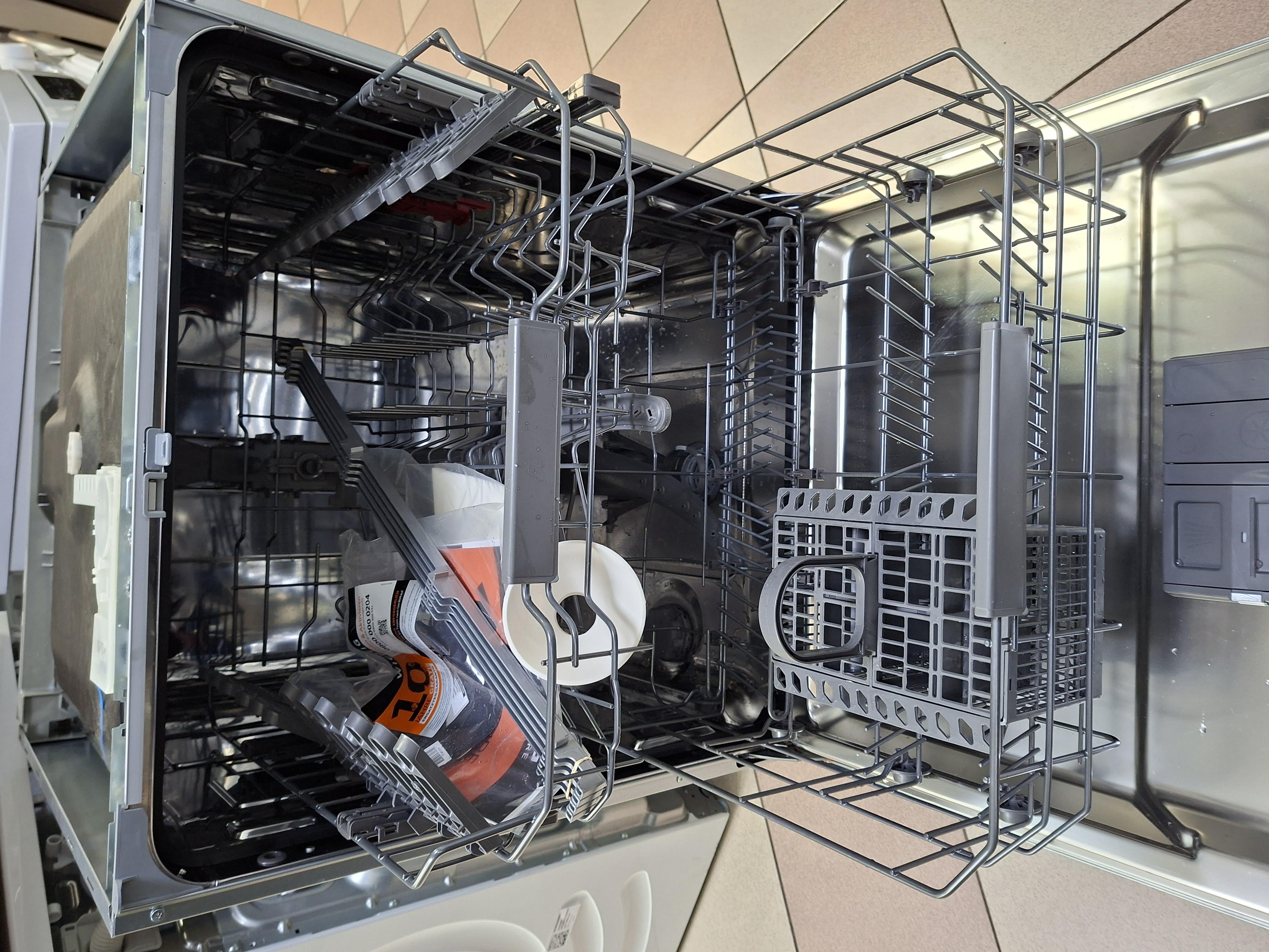 Ugradna sudo mašina Bauknecht OBBC Eco Star 5320, 14 kompleta