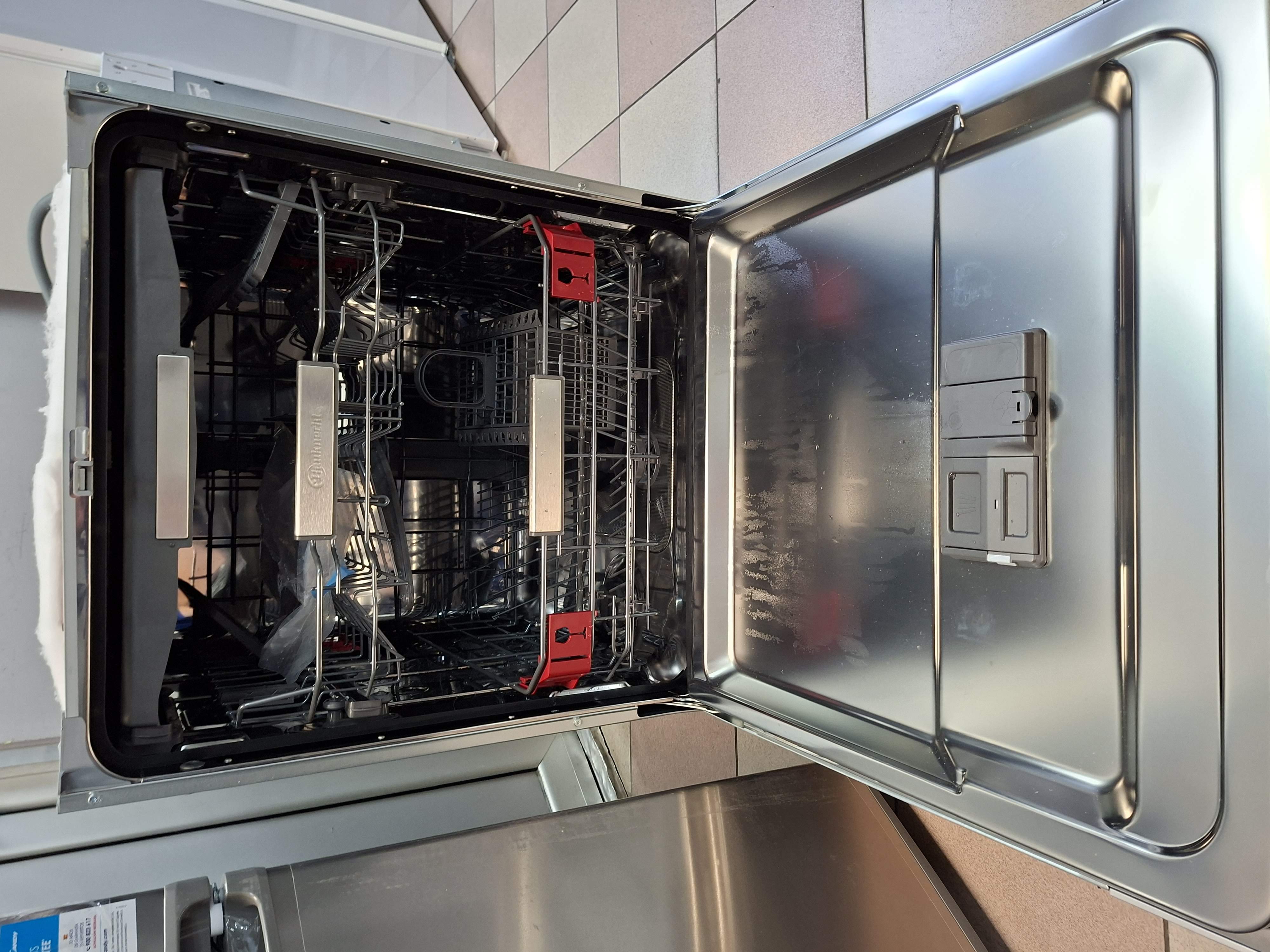 Ugradna Sudo mašina Bauknecht OBIC Ecosilent 8650