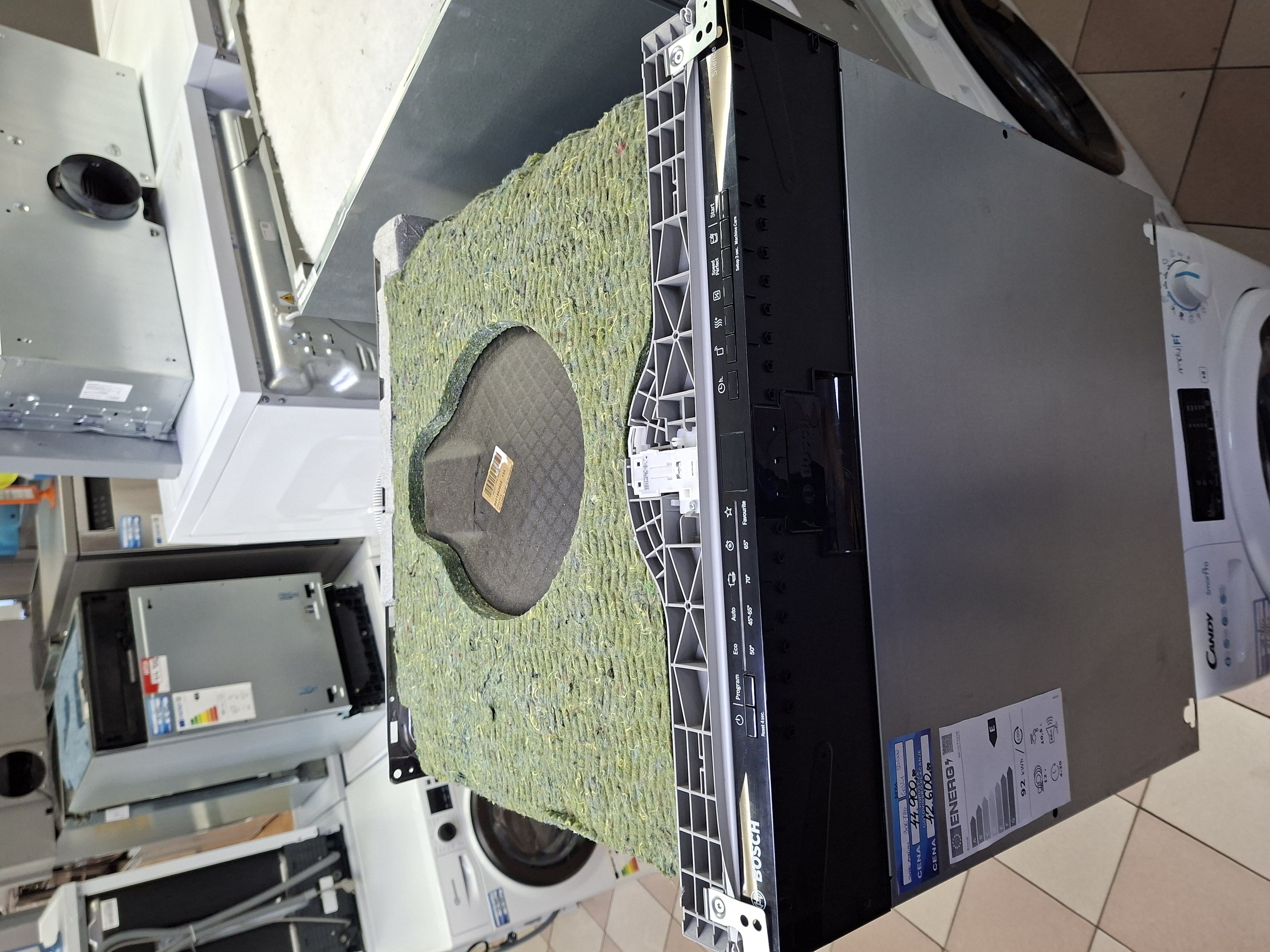 Ugradna sudo mašina Bosch SMV2ITX22E, 12 kompleta