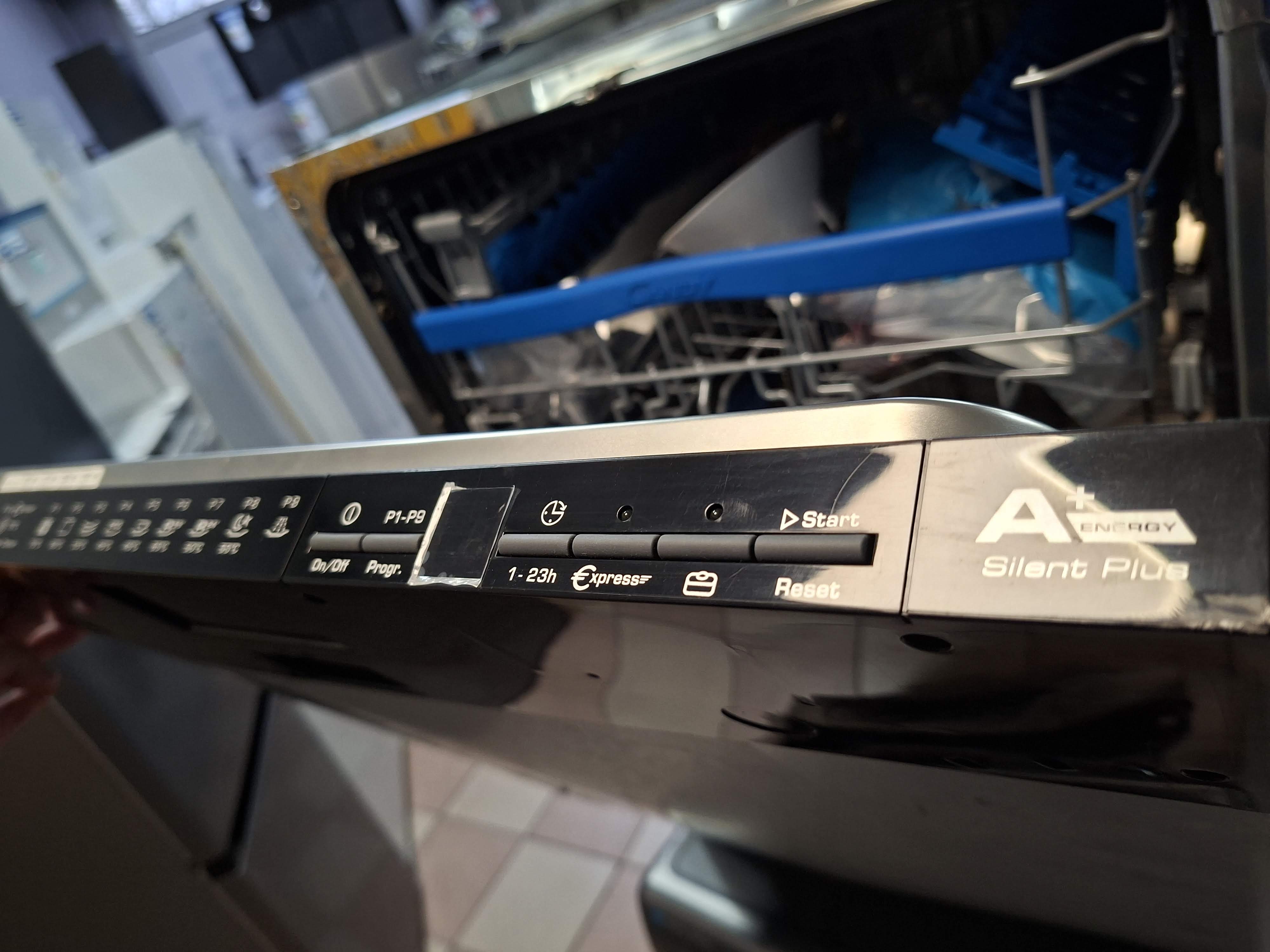 Ugradna sudo mašina Candy CDI 3615/T, 16 kompleta