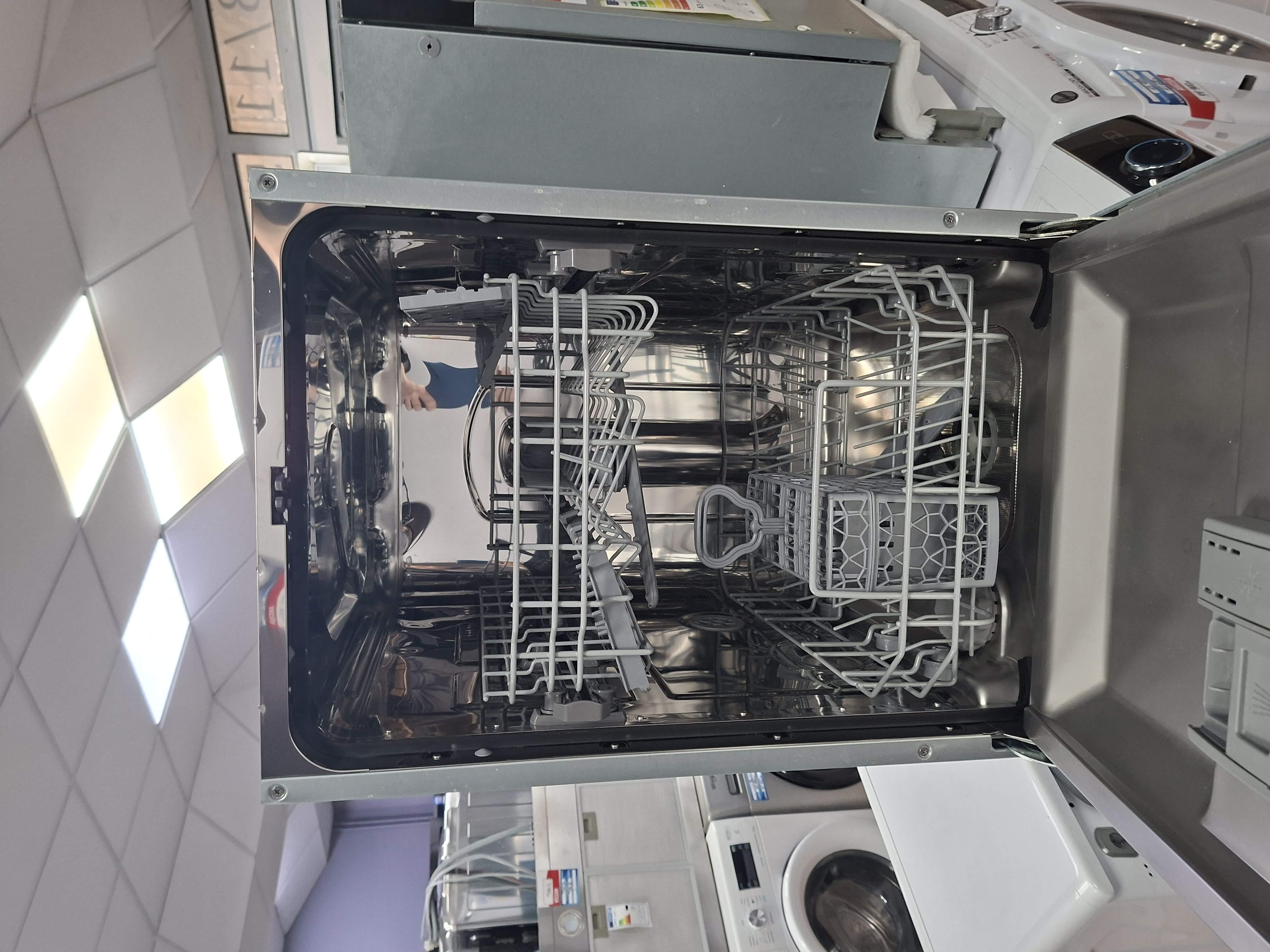 Ugradna Sudo mašina Candy CDIH 1L949 , 45cm