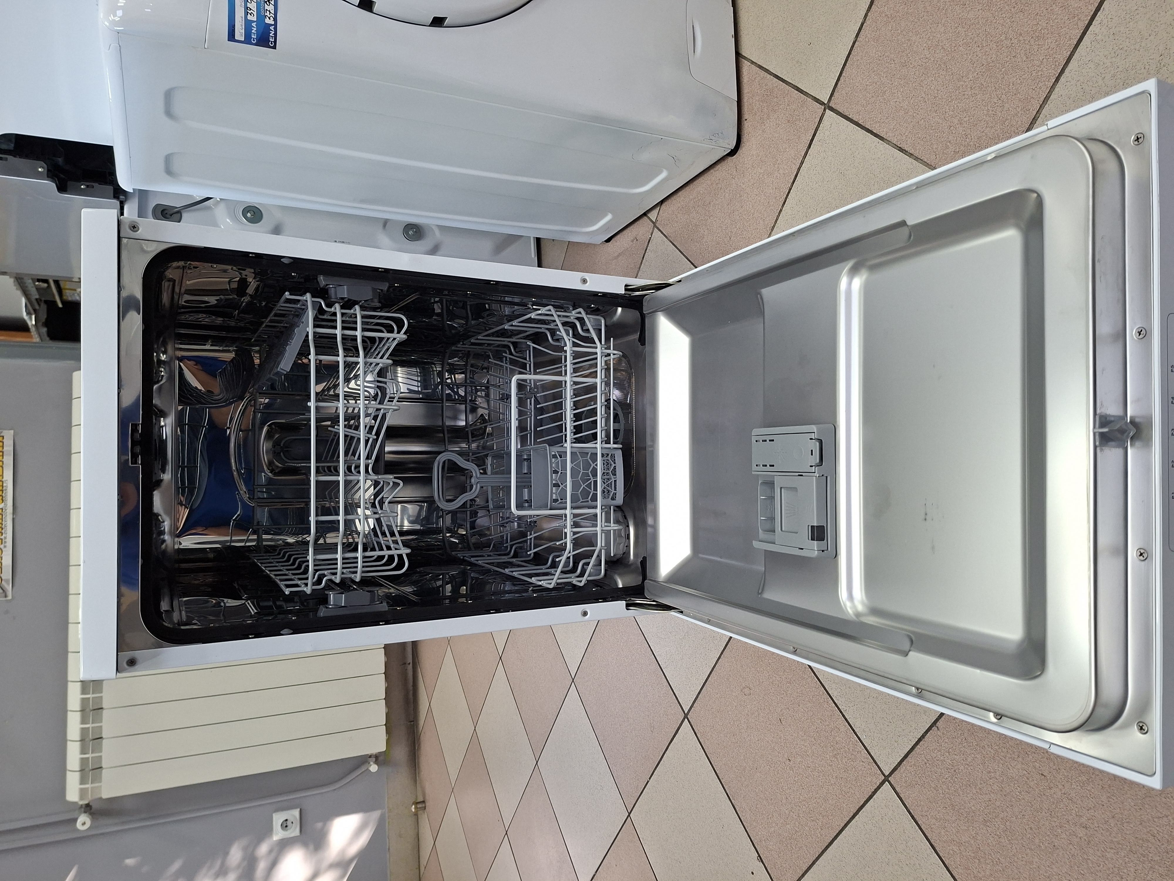 Ugradna sudo mašina Candy CDPH 2L949W (2) , 9 kompleta