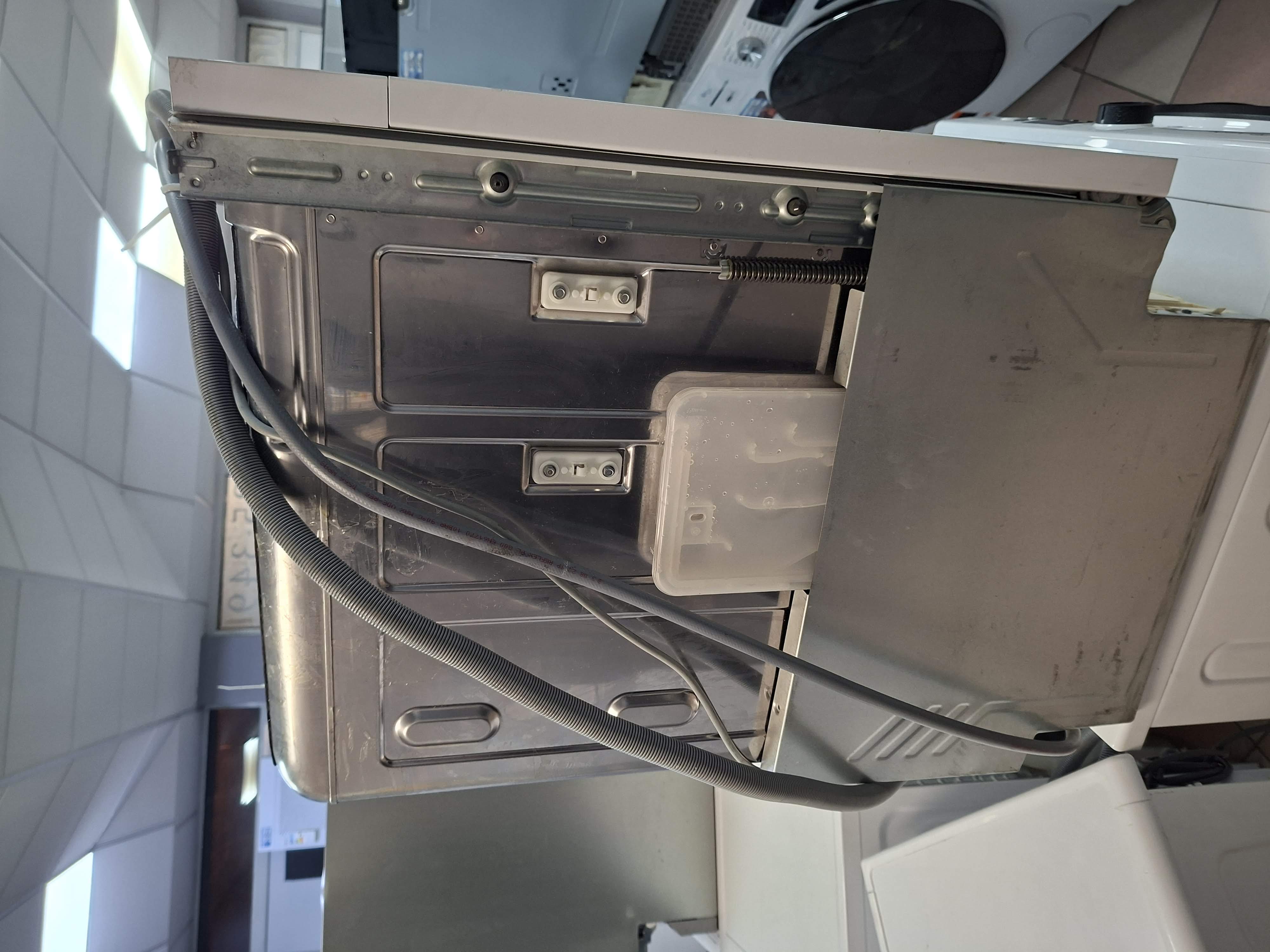 Ugradna sudo mašina Candy CI 3E53L0W