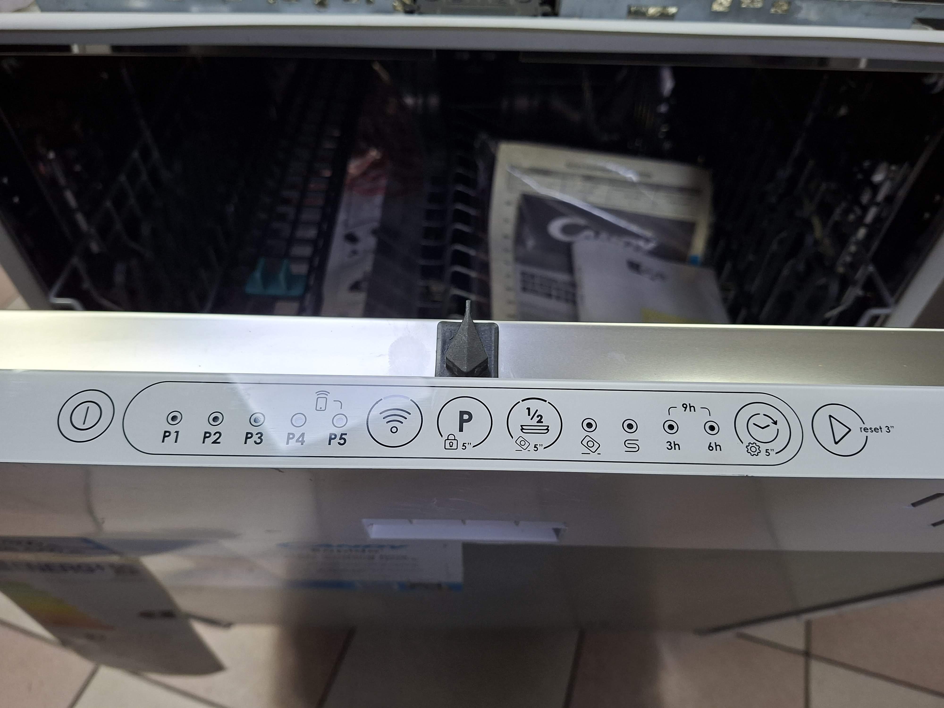 Ugradna sudo mašina Candy CI 3E53L0W