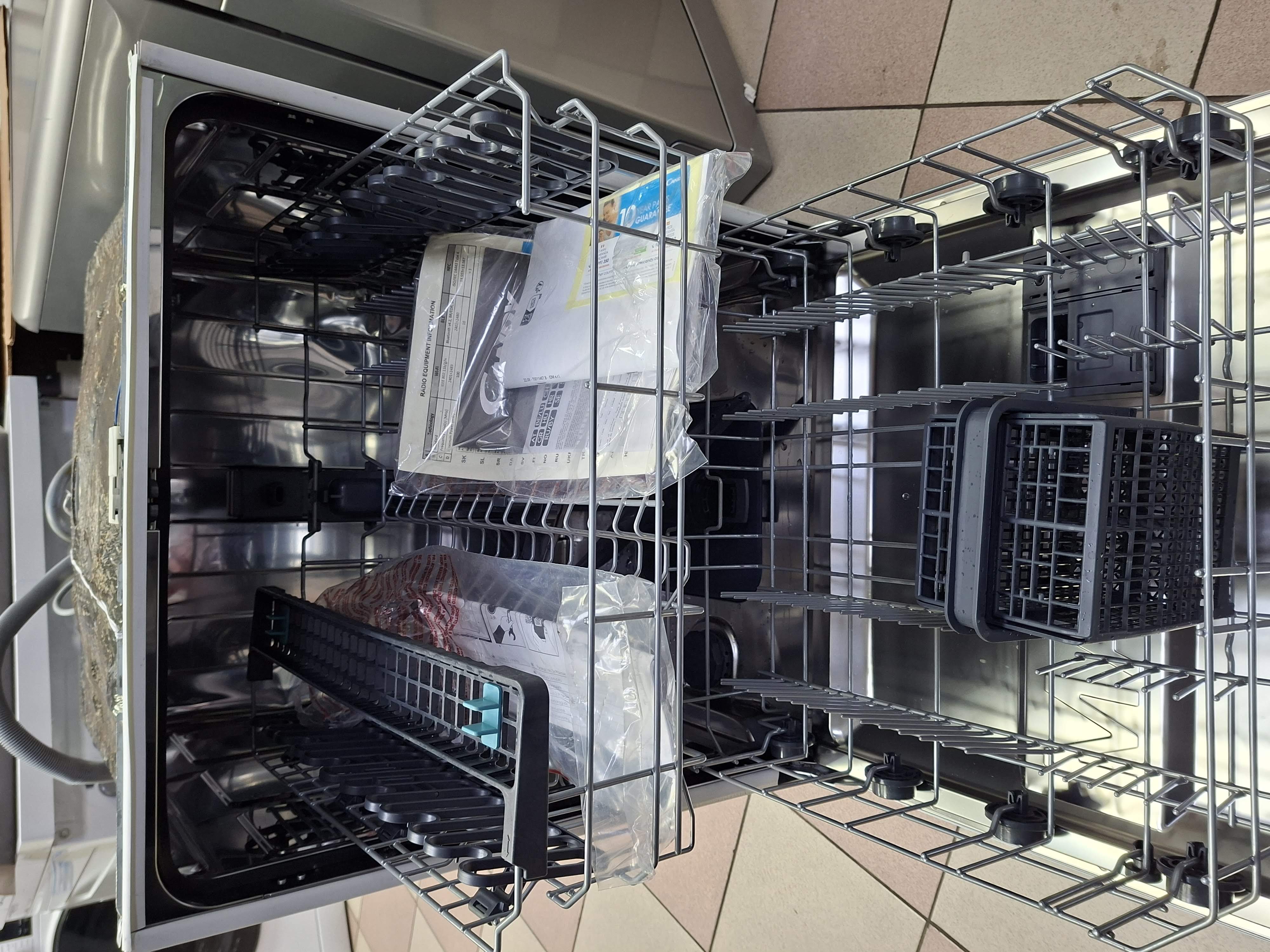 Ugradna sudo mašina Candy CI 3E53L0W