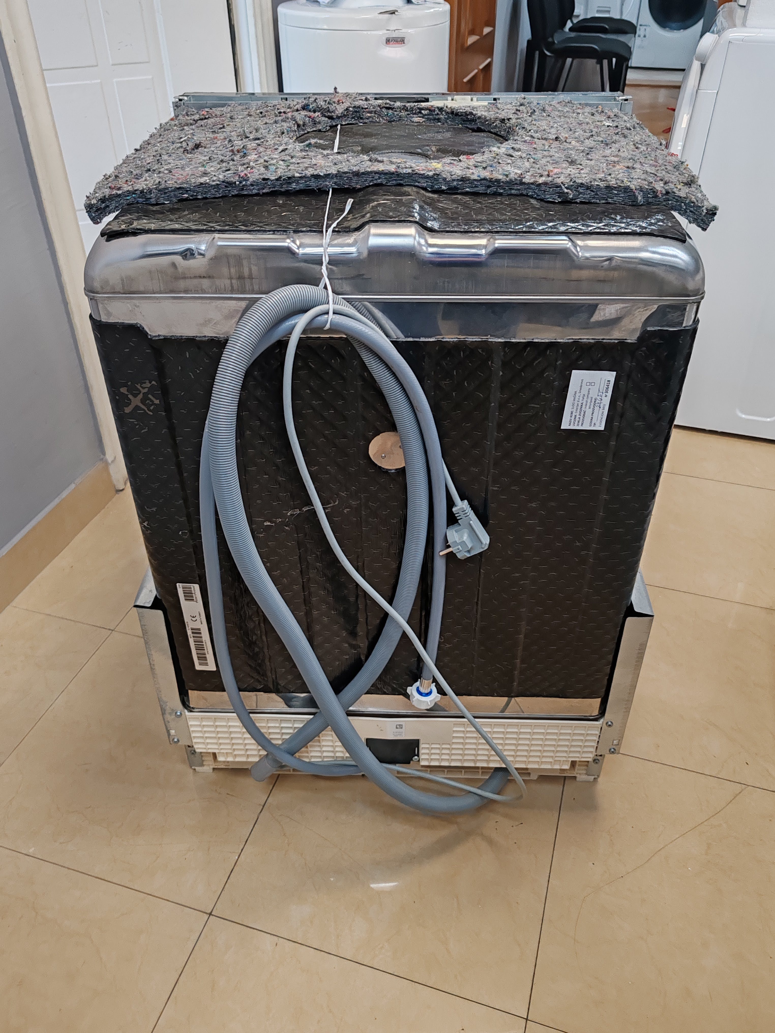 Ugradna Sudo mašina Candy CI 4C6F0A  (2) , 14 kompleta