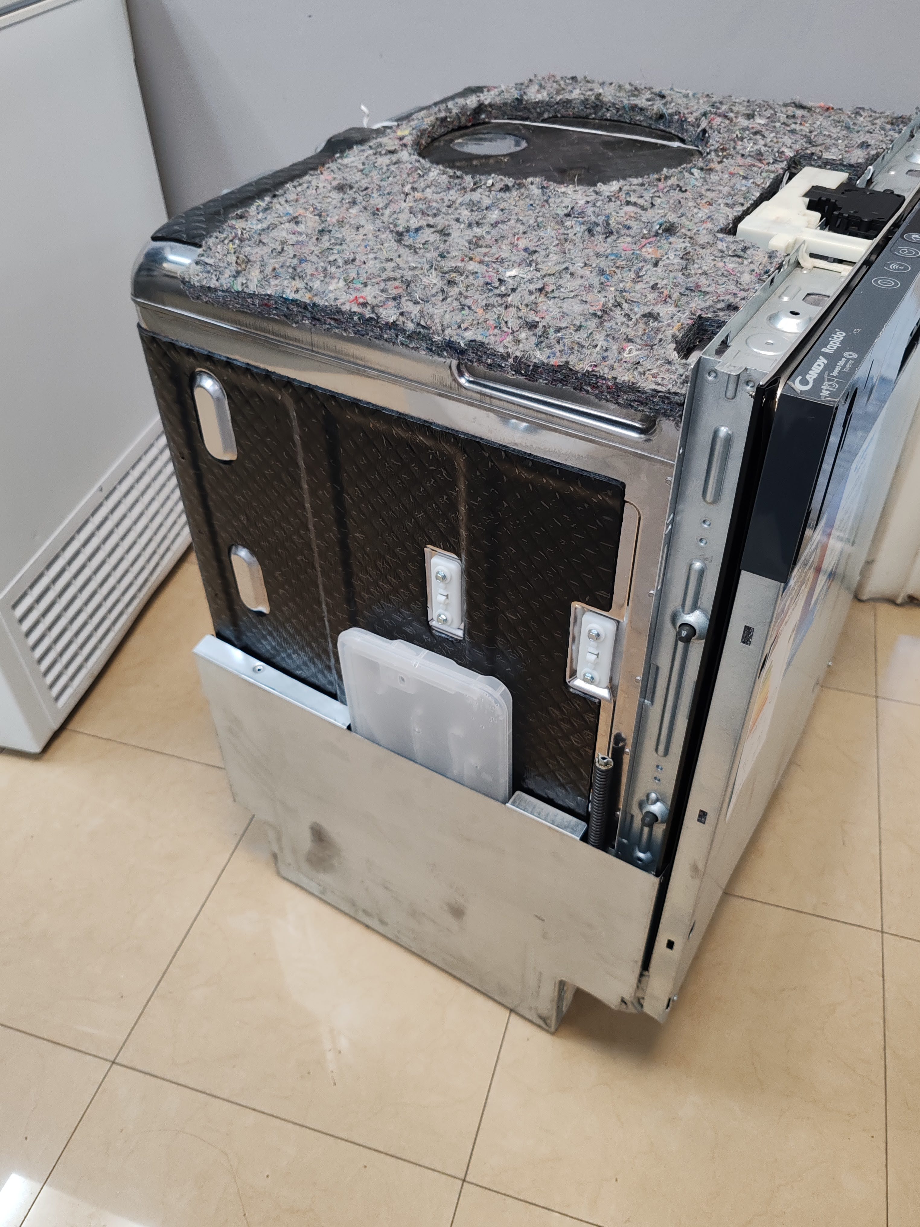 Ugradna Sudo mašina Candy CI 4C6F0A  (2) , 14 kompleta