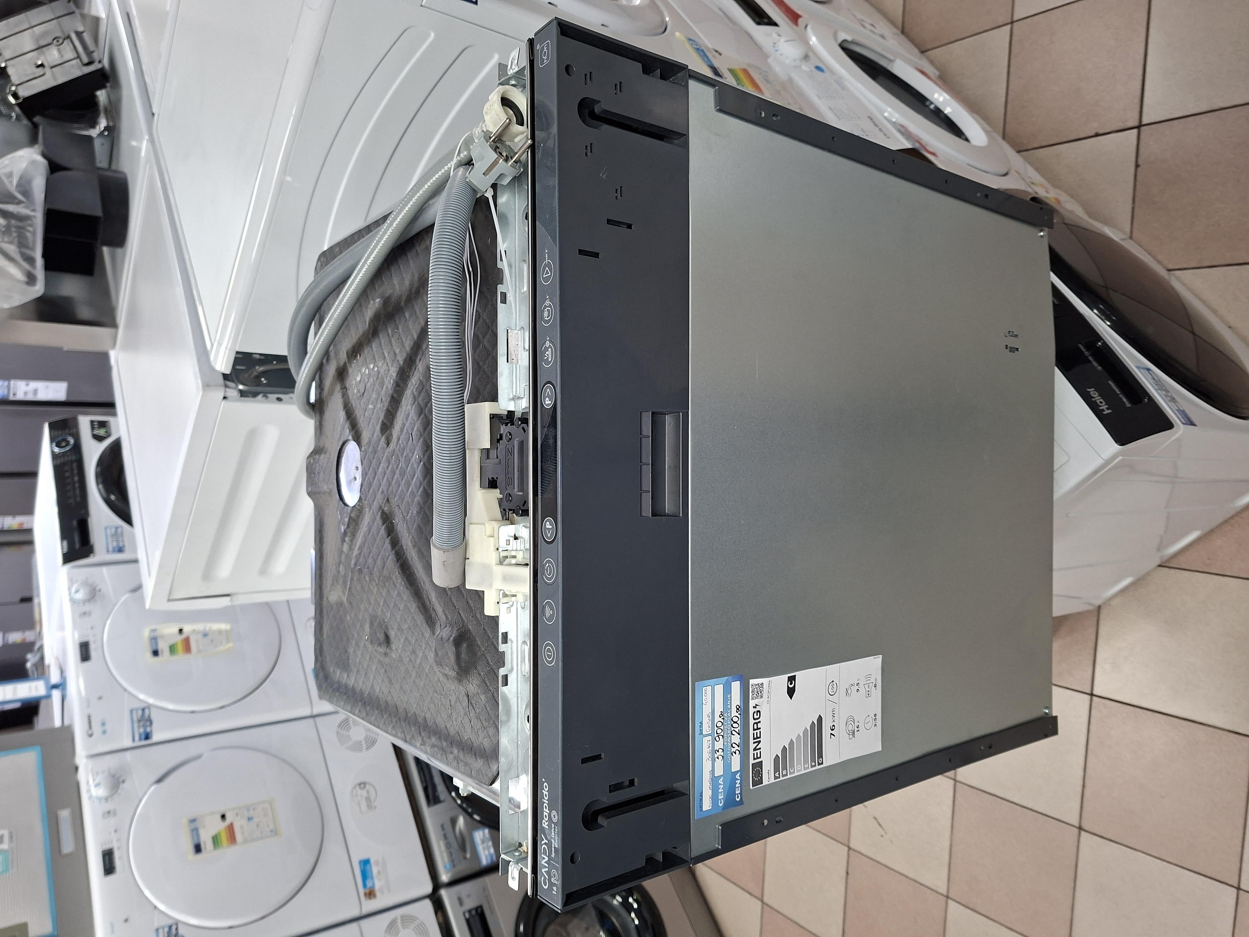 Ugradna Sudo mašina Candy CI 6C2F1PMA , 16 kompleta
