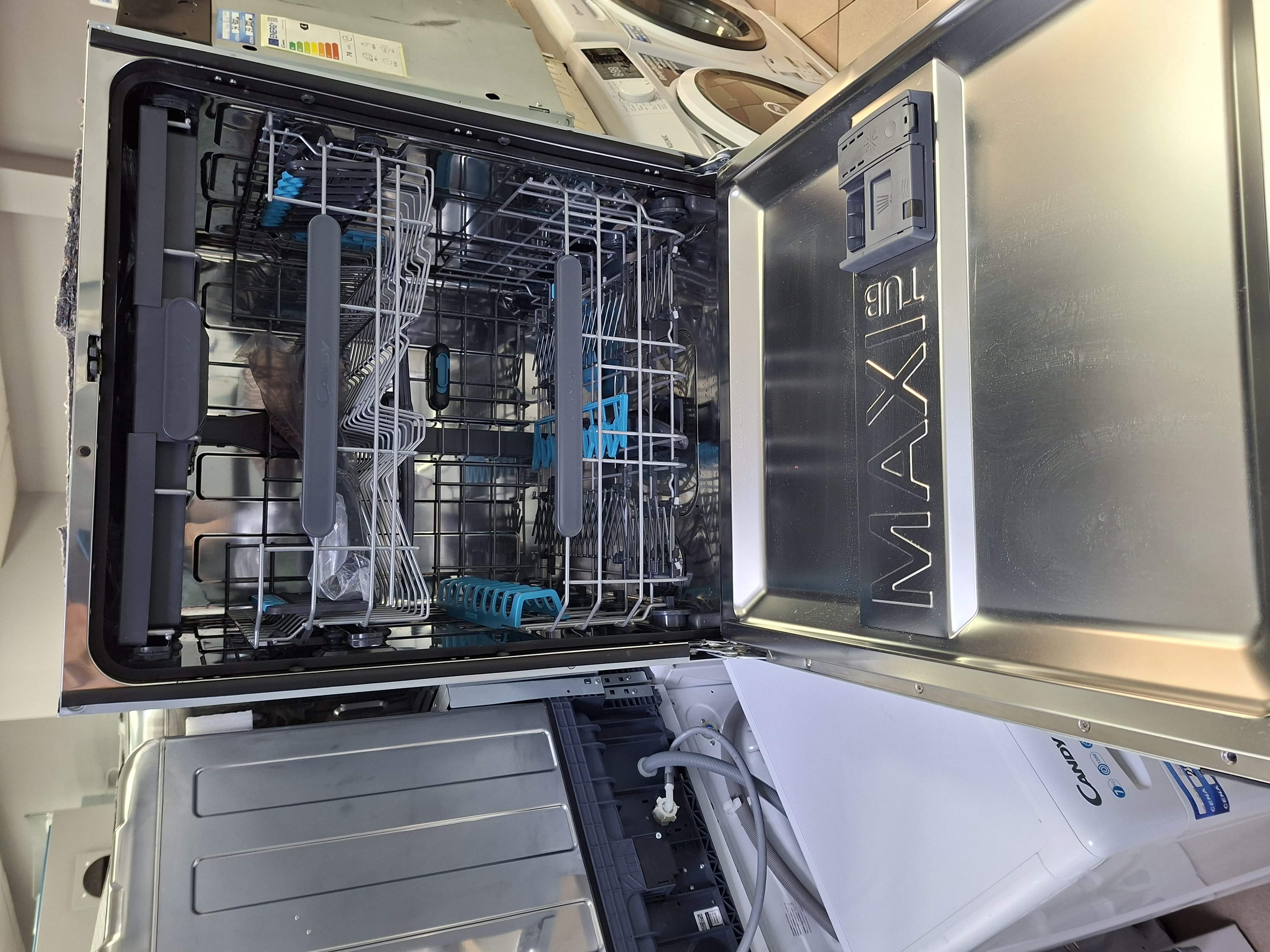 Ugradna Sudo mašina Candy CI 6C2F1PMA , 16 kompleta