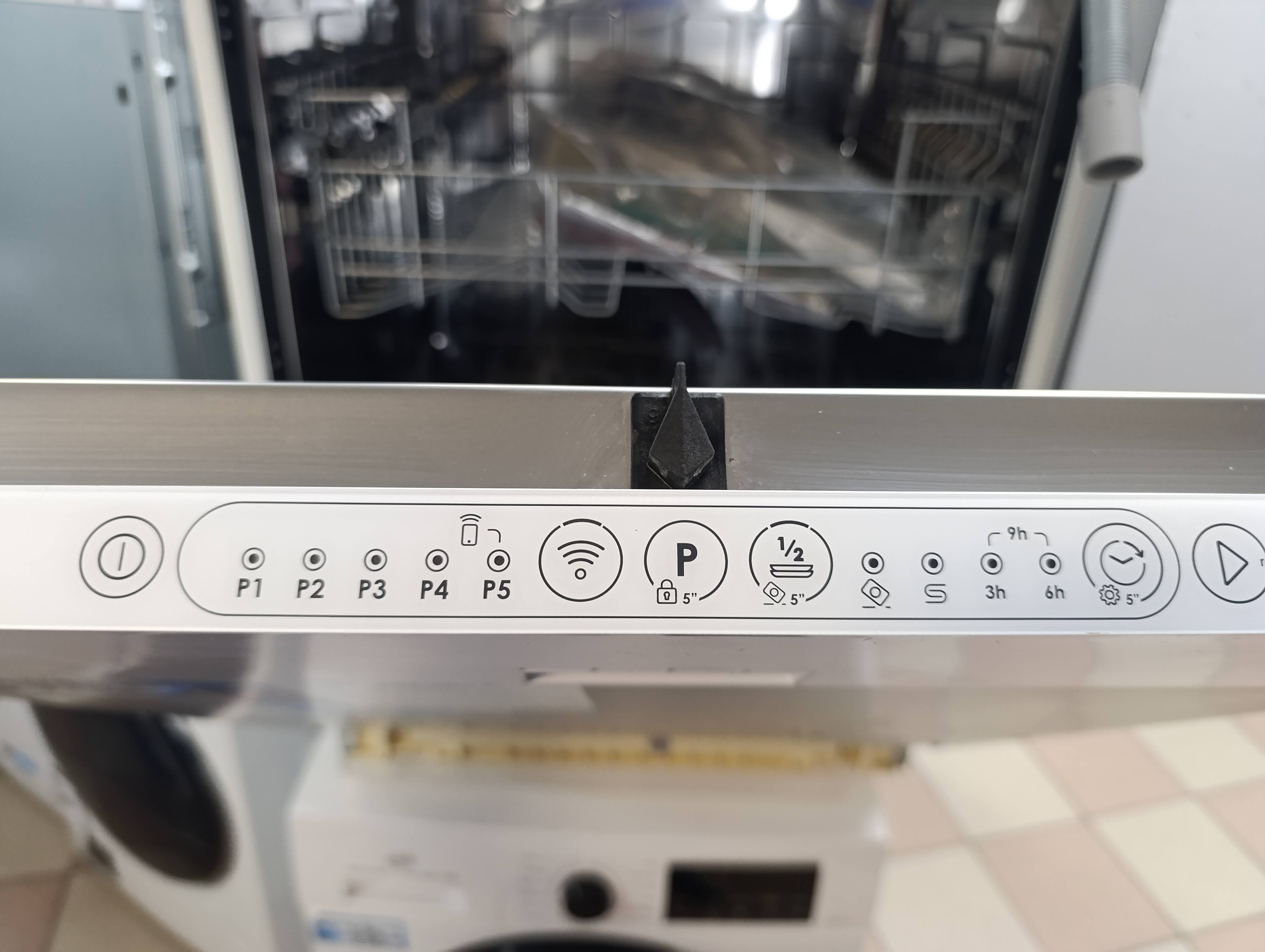 Ugradna Sudo mašina Candy CIP 3E7L0W , 13 kompleta