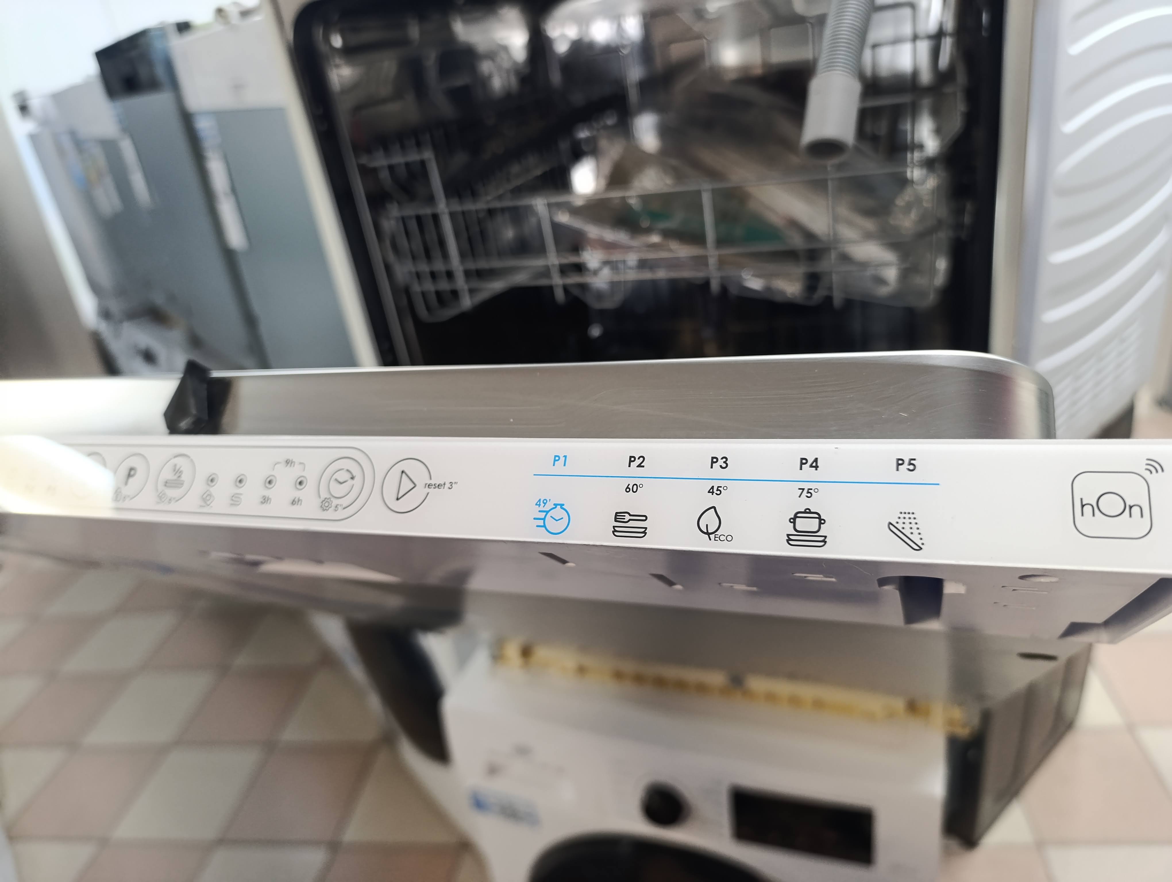 Ugradna Sudo mašina Candy CIP 3E7L0W , 13 kompleta