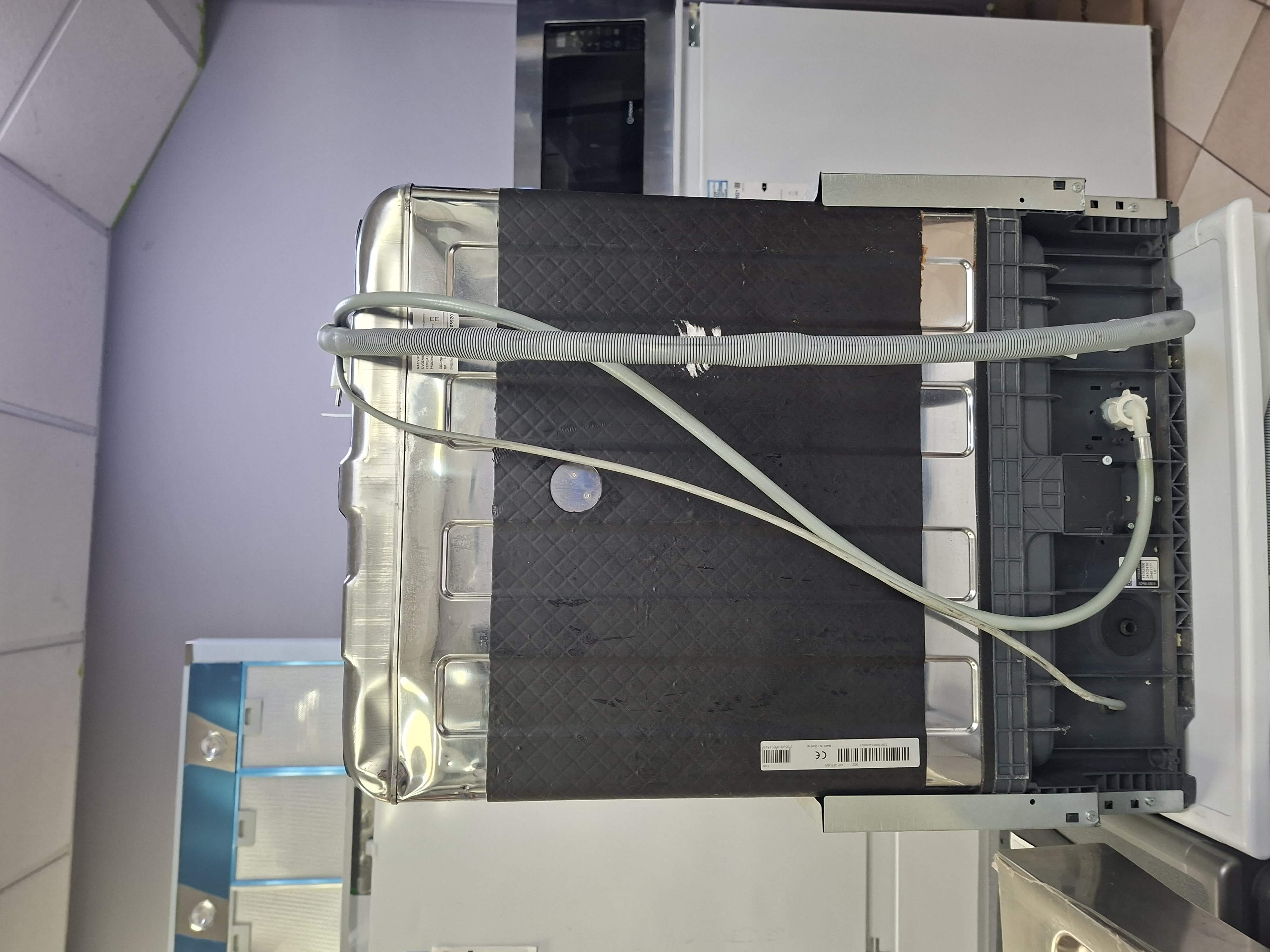 Ugradna Sudo mašina Candy CIP 3E7L0W , 13 kompleta