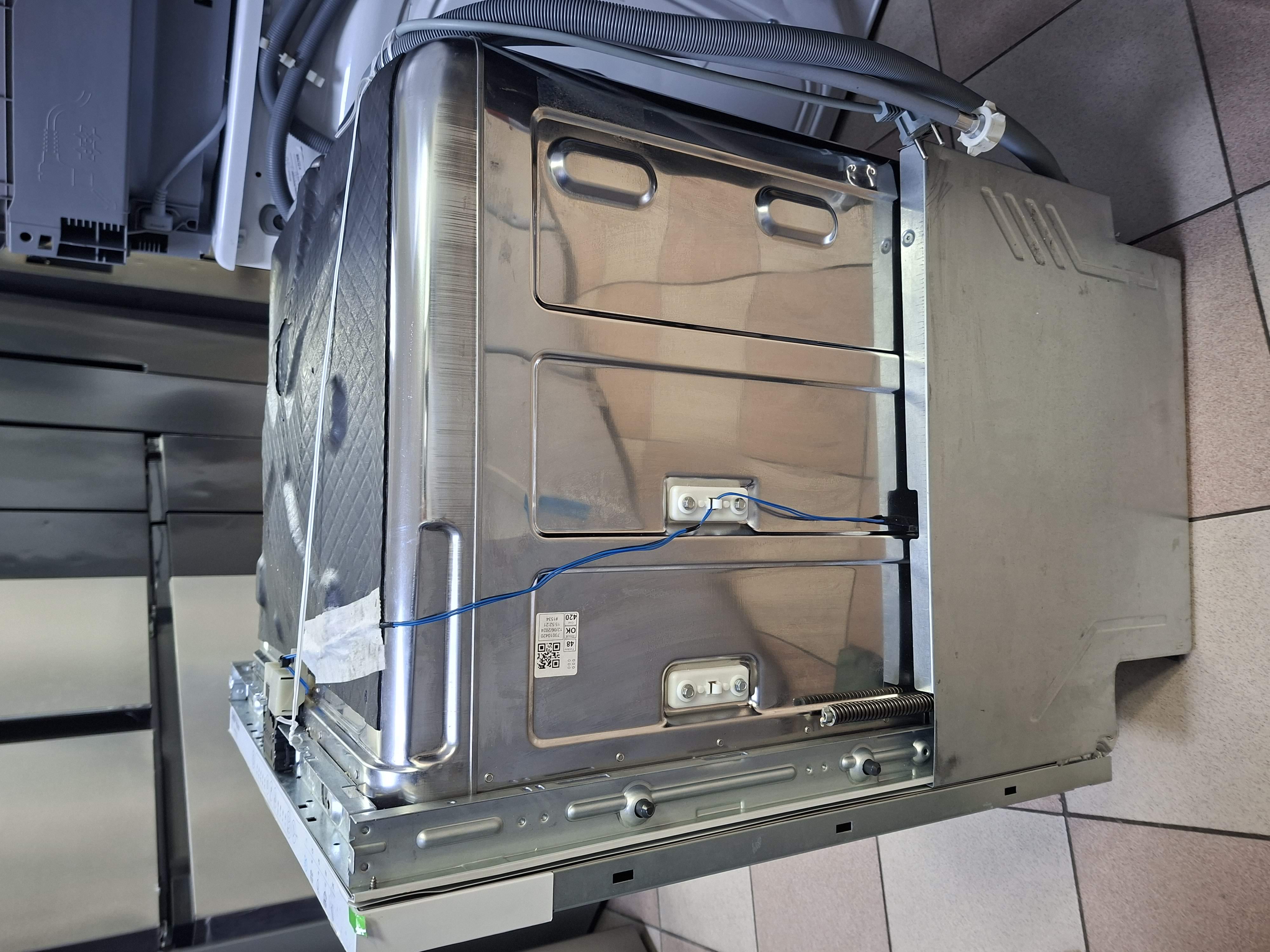 Ugradna sudo mašina Candy CIPMC E0W 3E53 (2) , 13 kompleta