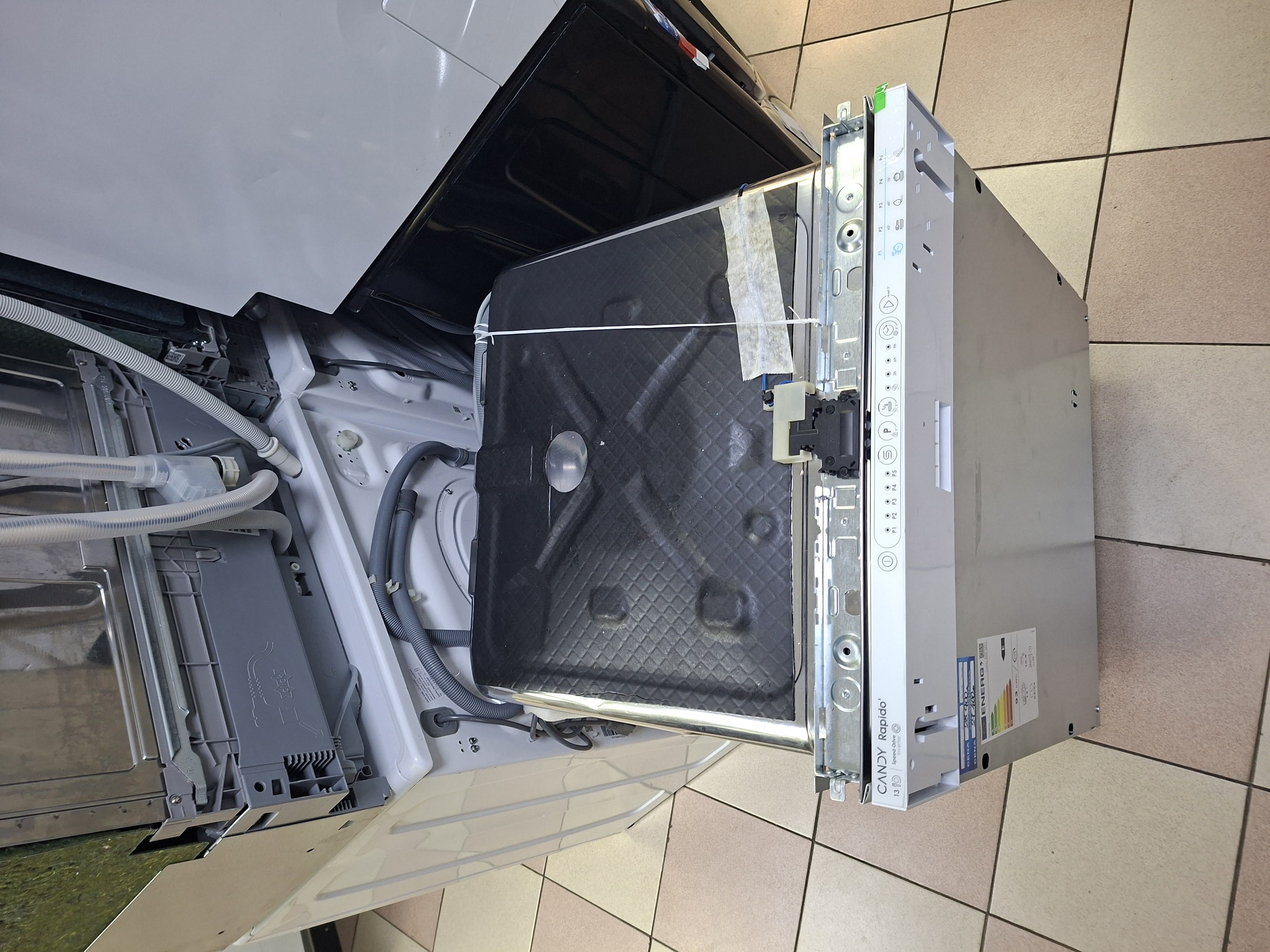 Ugradna sudo mašina Candy CIPMC E0W 3E53 (2) , 13 kompleta