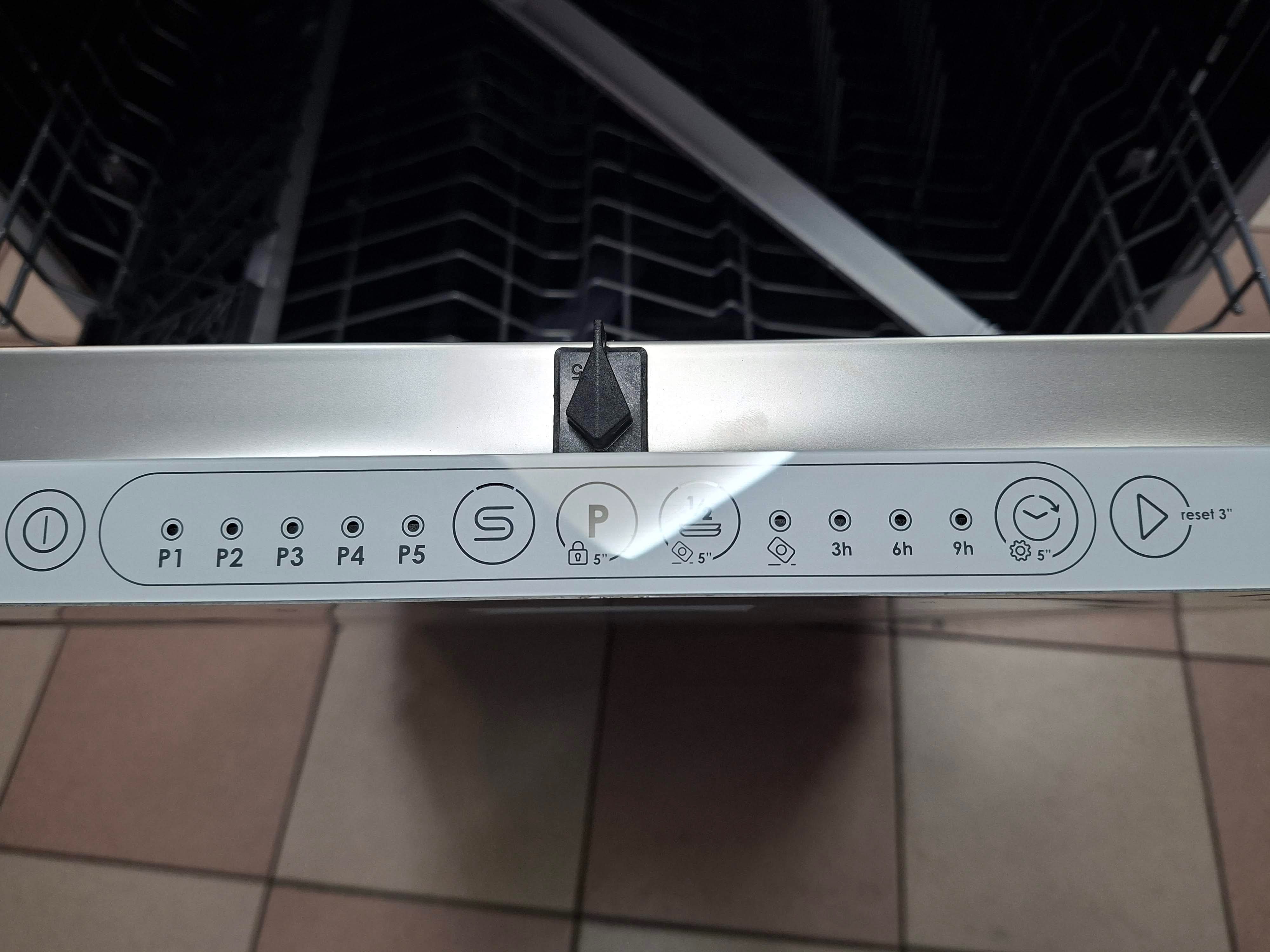 Ugradna sudo mašina Candy CIPMC E0W 3E53 , 13 kompleta