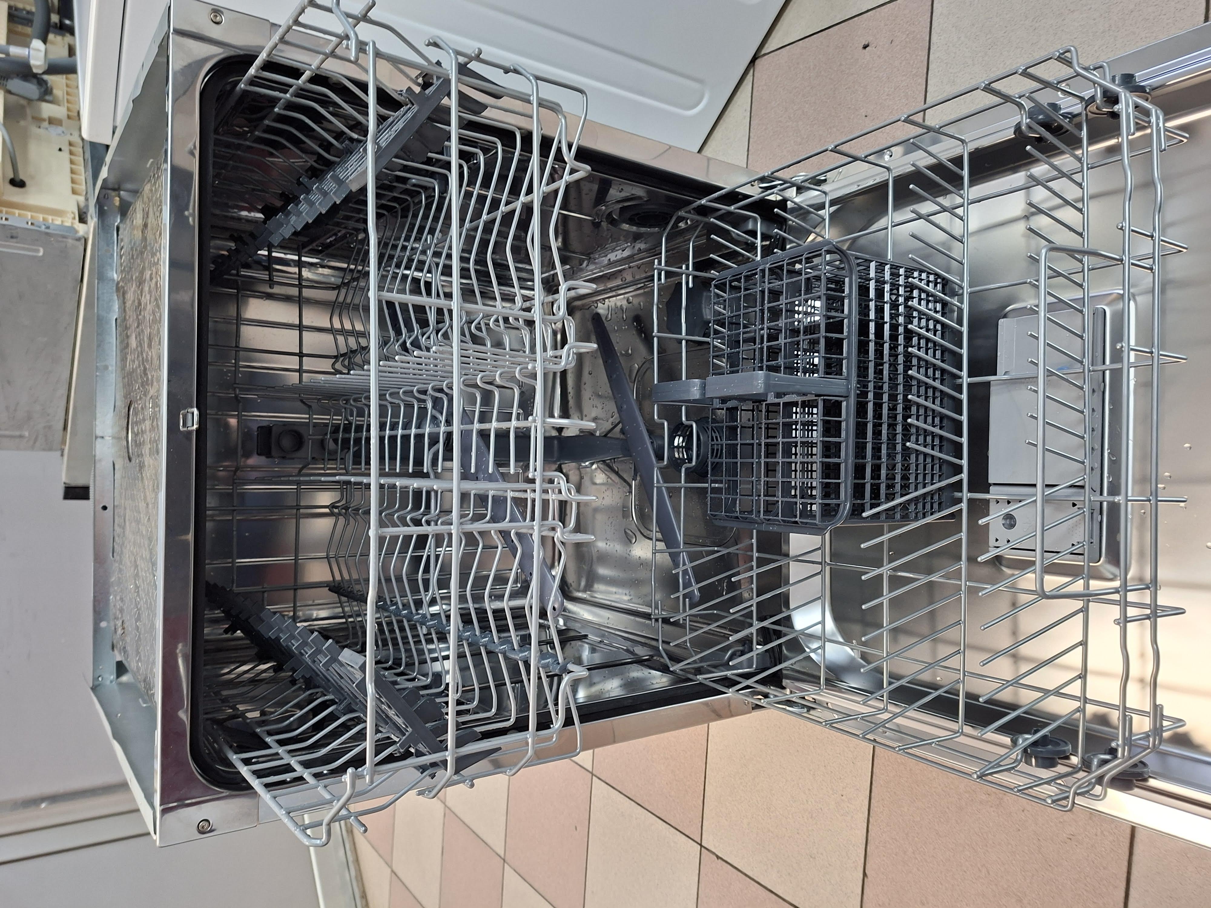 Ugradna sudo mašina Candy CMLS 1252/T (2), 12 kompleta