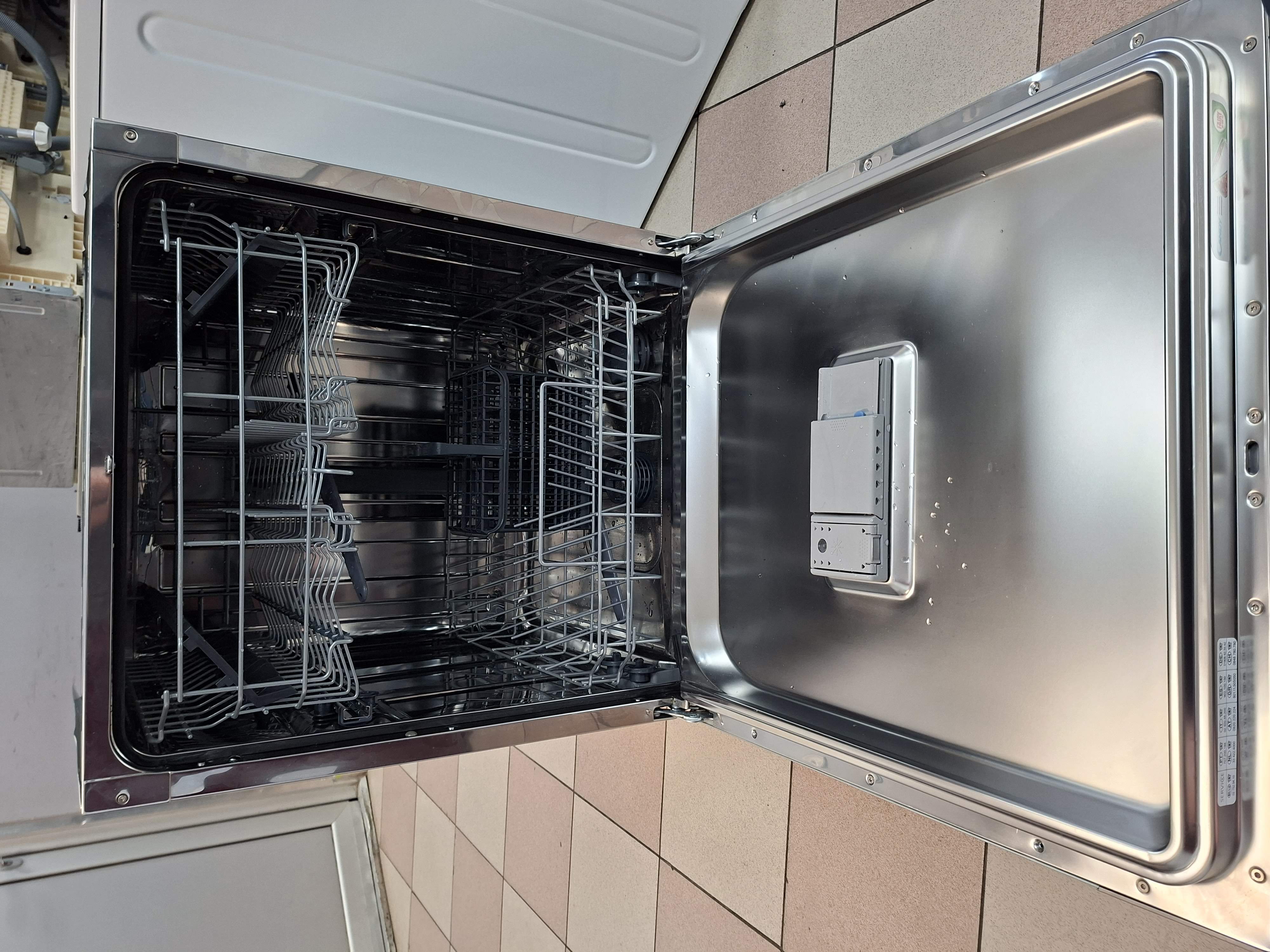 Ugradna sudo mašina Candy CMLS 1252/T (2), 12 kompleta