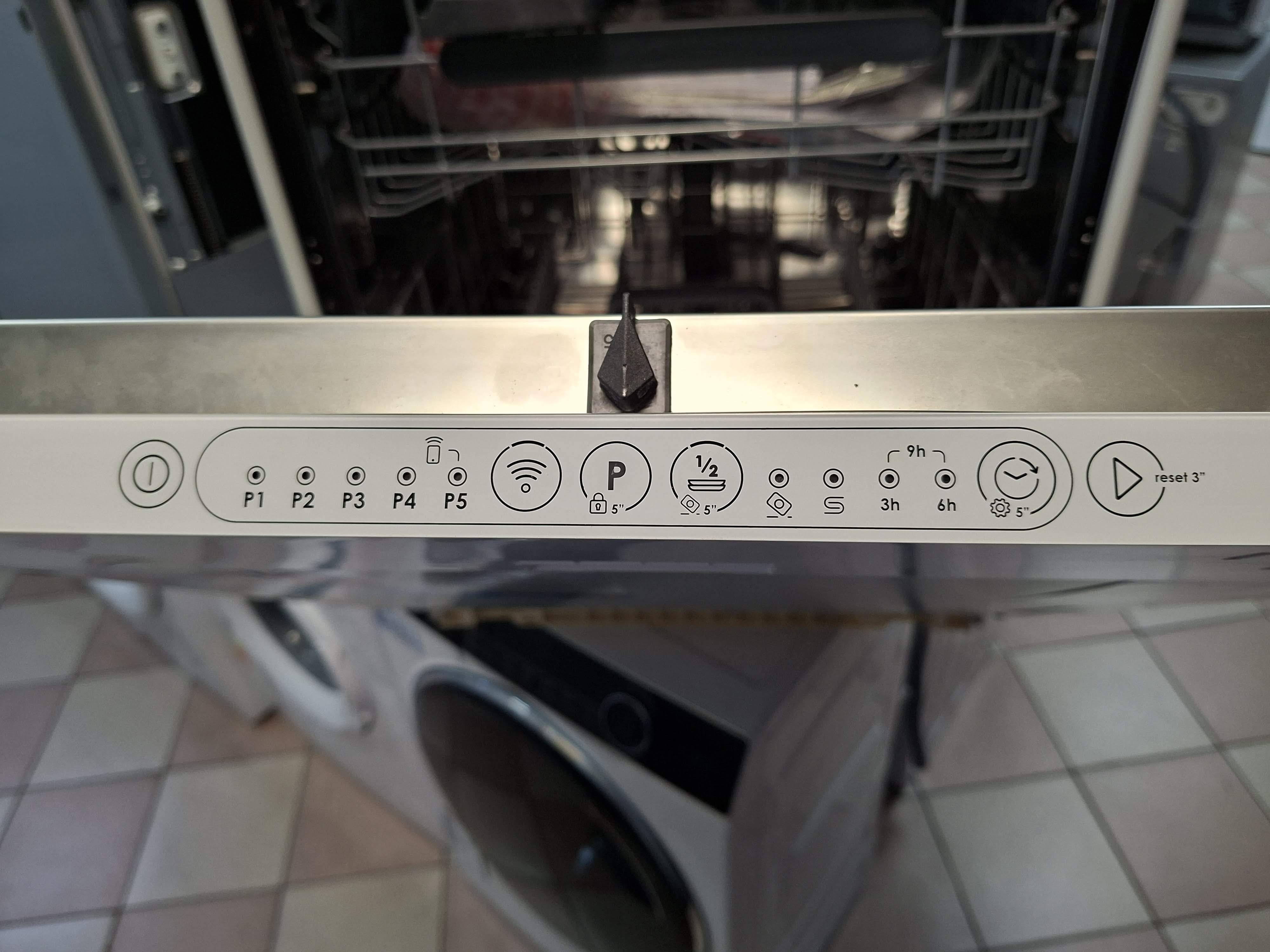 Ugradna sudo mašina Candy CS 4E7L0W, 14 kompleta