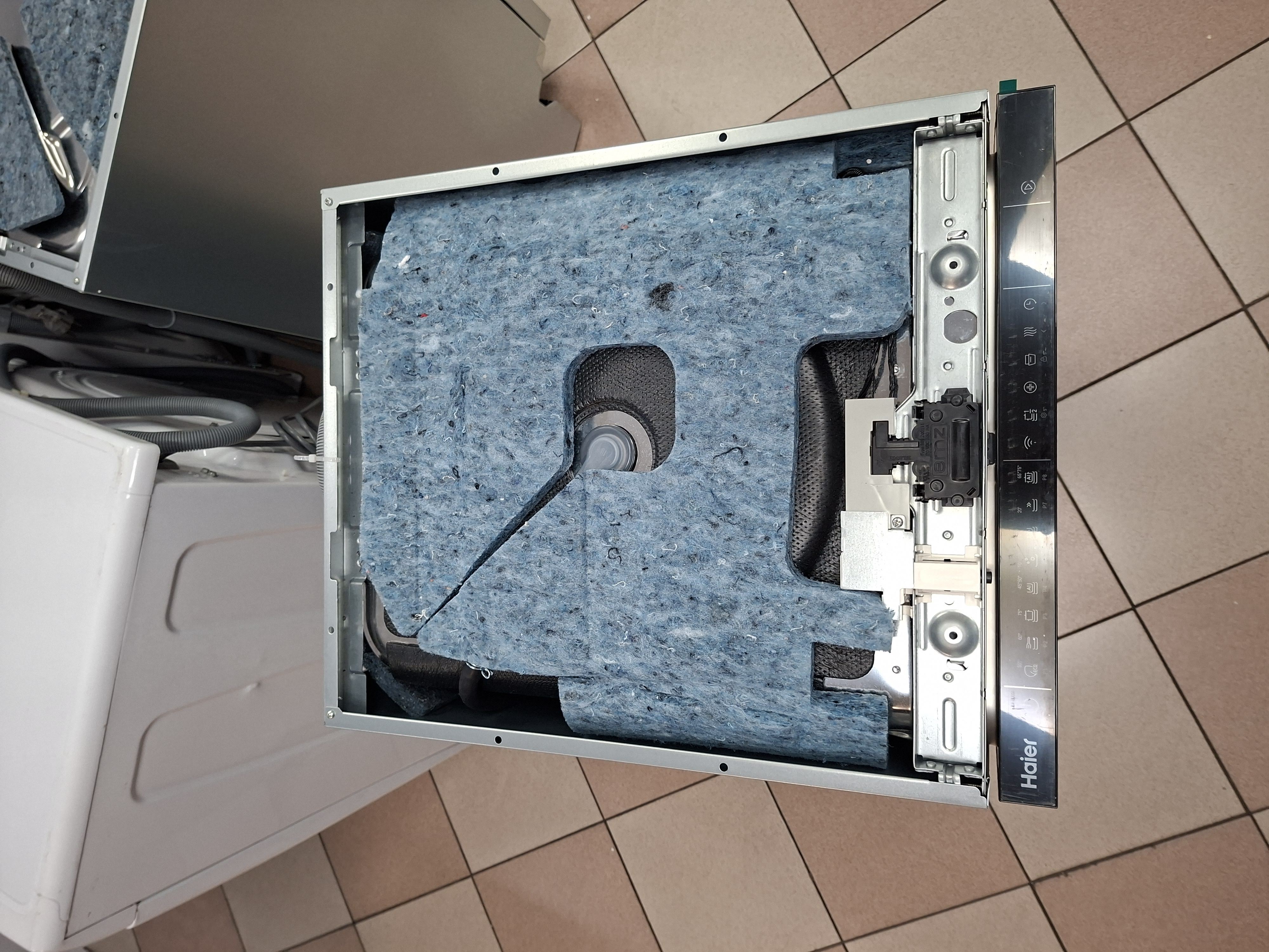 Ugradna Sudo mašina Haier XI1C3TB2FB, 45cm