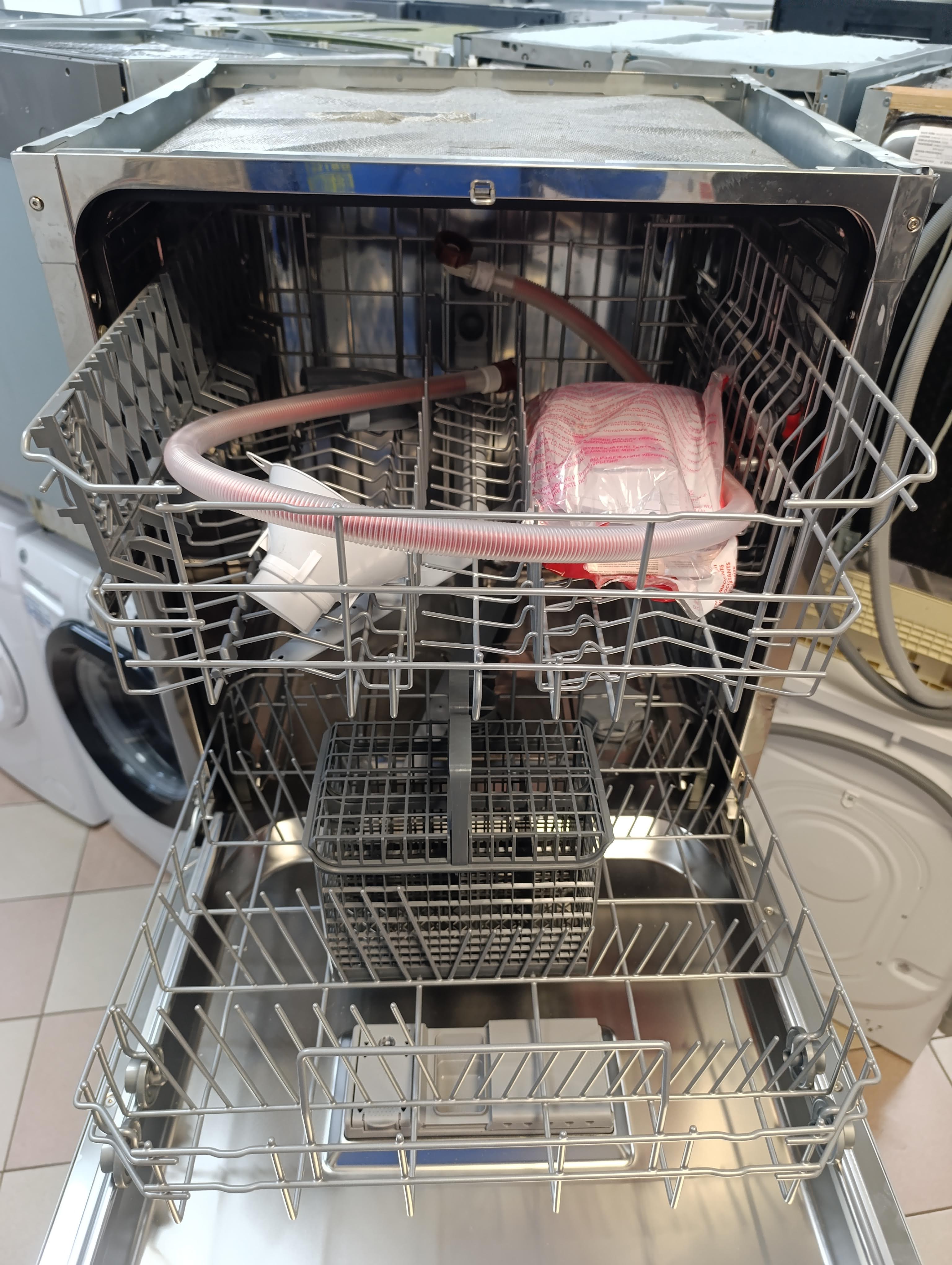Ugradna sudo mašina Hoover HDI 2DO36 , 13 kompleta