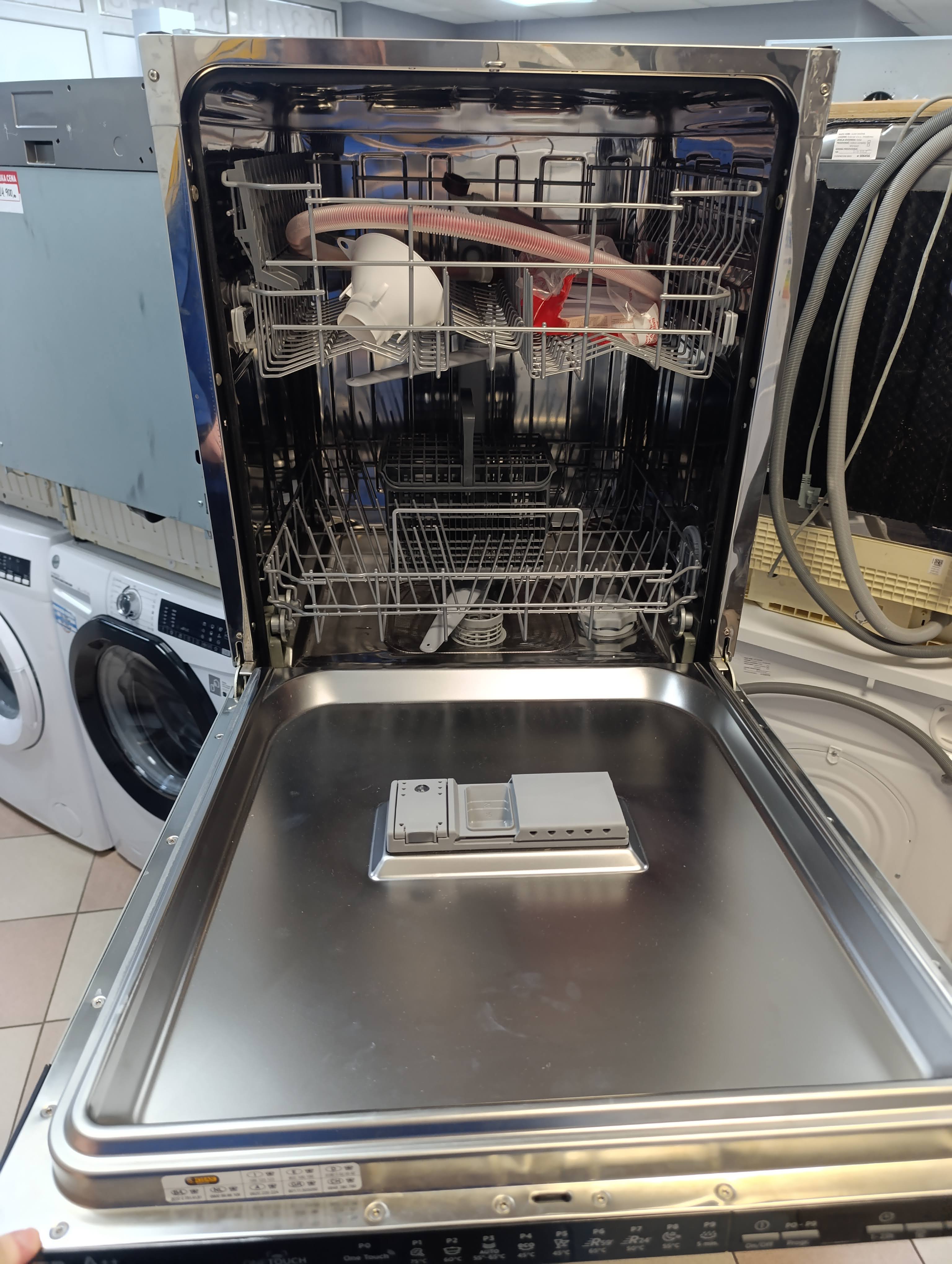 Ugradna sudo mašina Hoover HDI 2DO36 , 13 kompleta