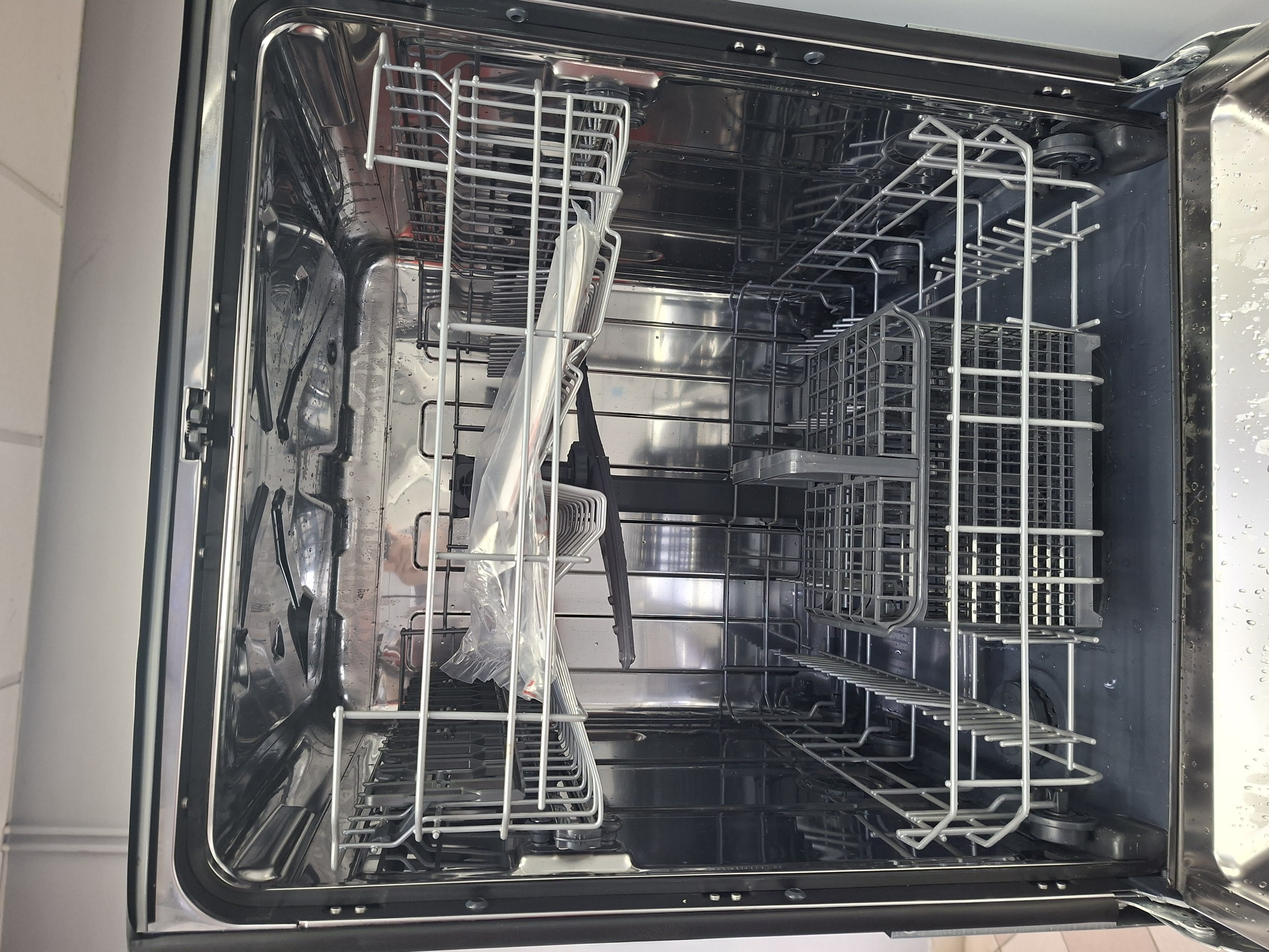 Ugradna Sudo mašina Hoover HIP 3E9E0S , 13 kompleta