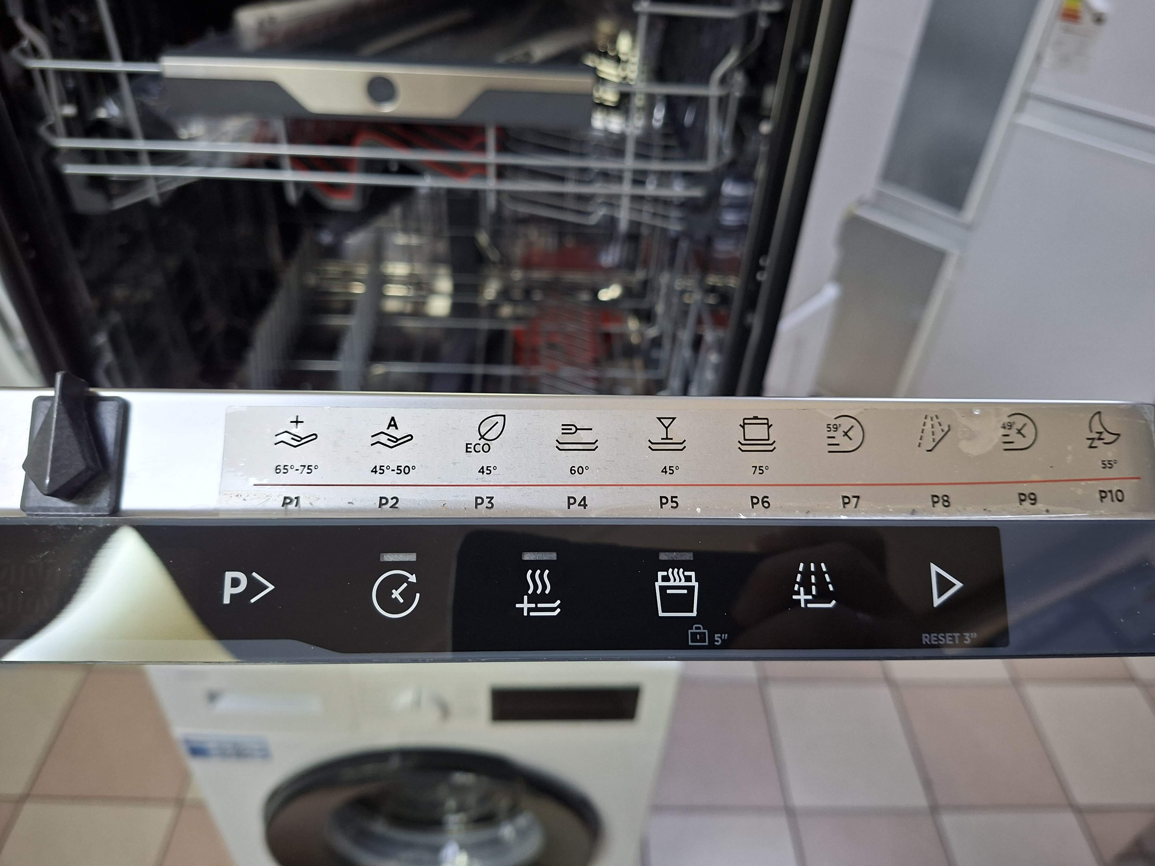 Ugradna Sudo mašina Hoover HI 6B4S1PTA , 16 kompleta