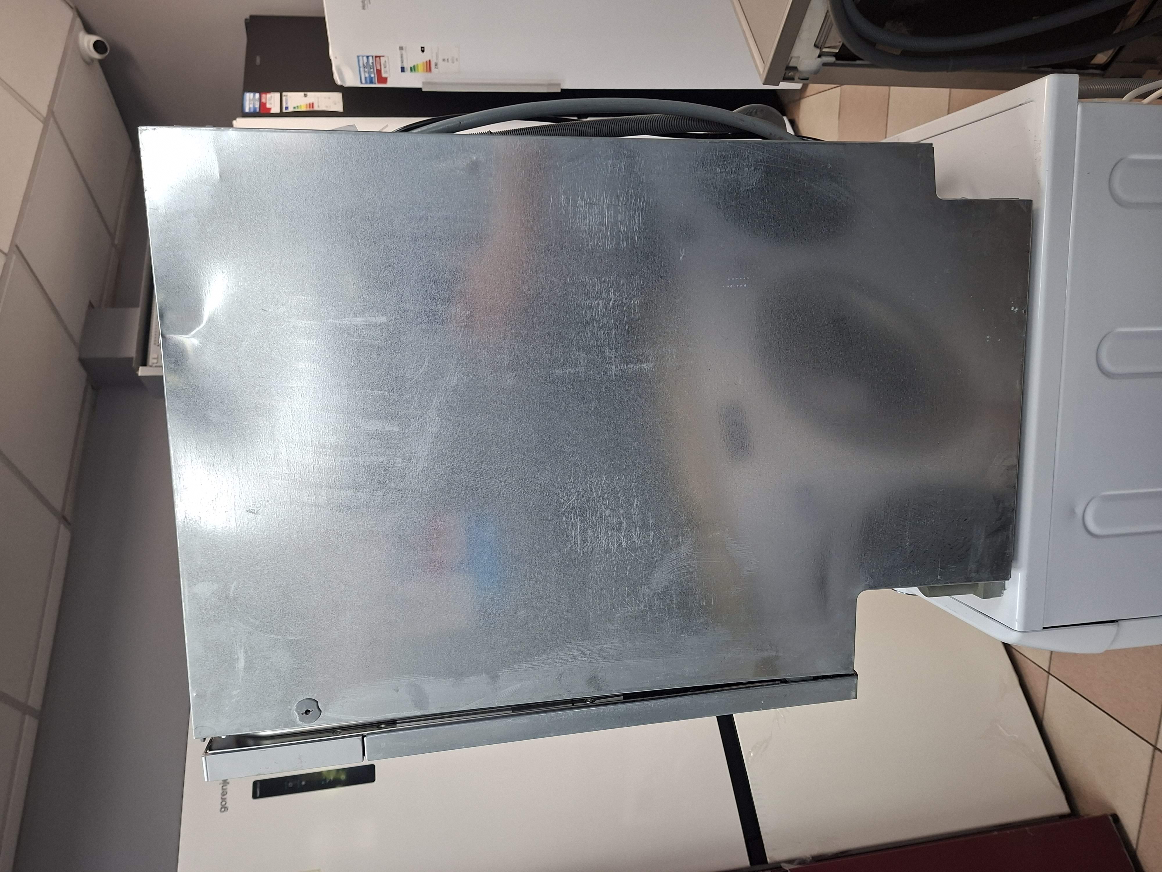 Ugradna sudo mašina Hotpoint Ariston H2I HRD526 S