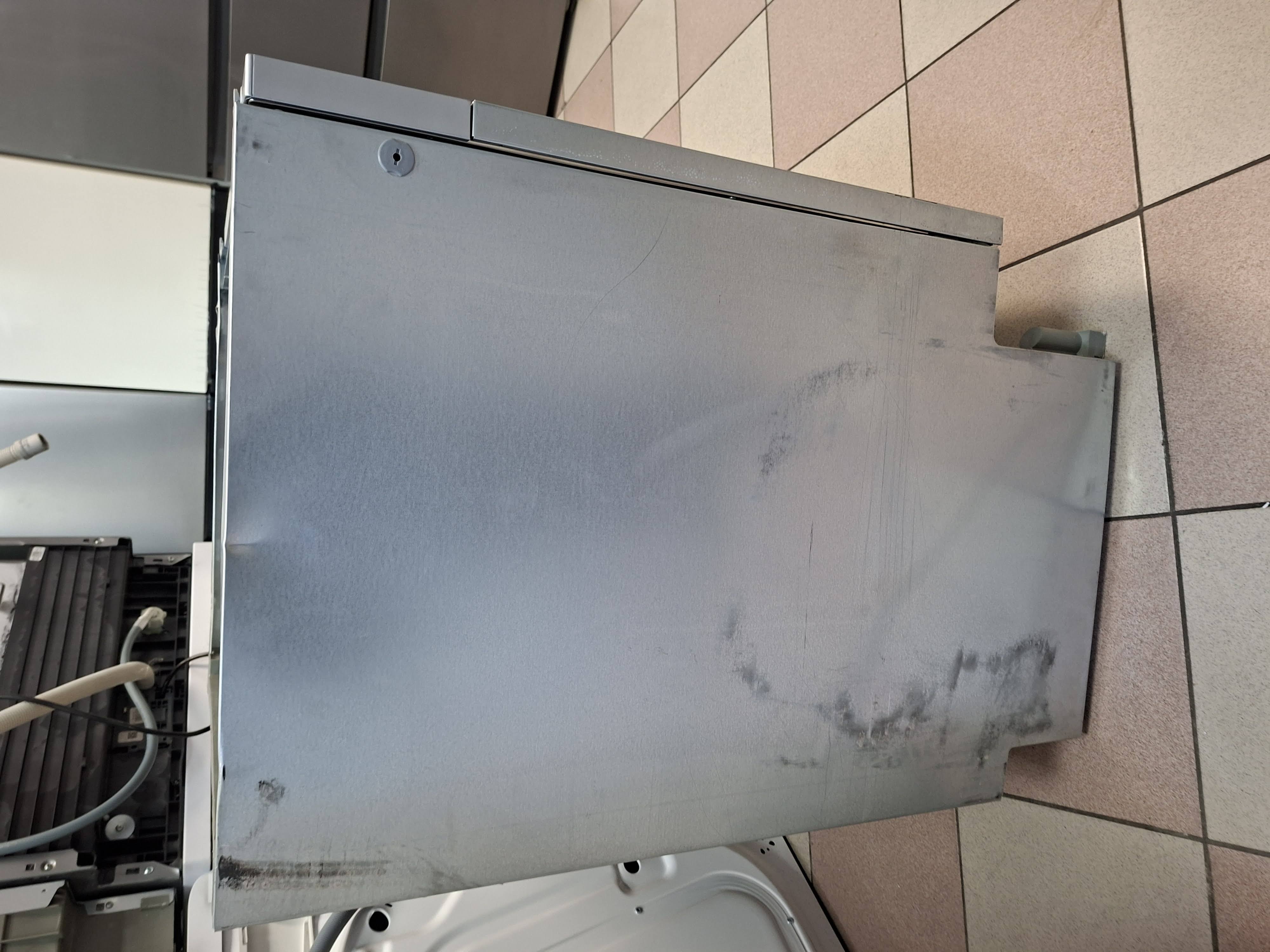 Ugradna sudo mašina Hotpoint Ariston H2I HRD526 S