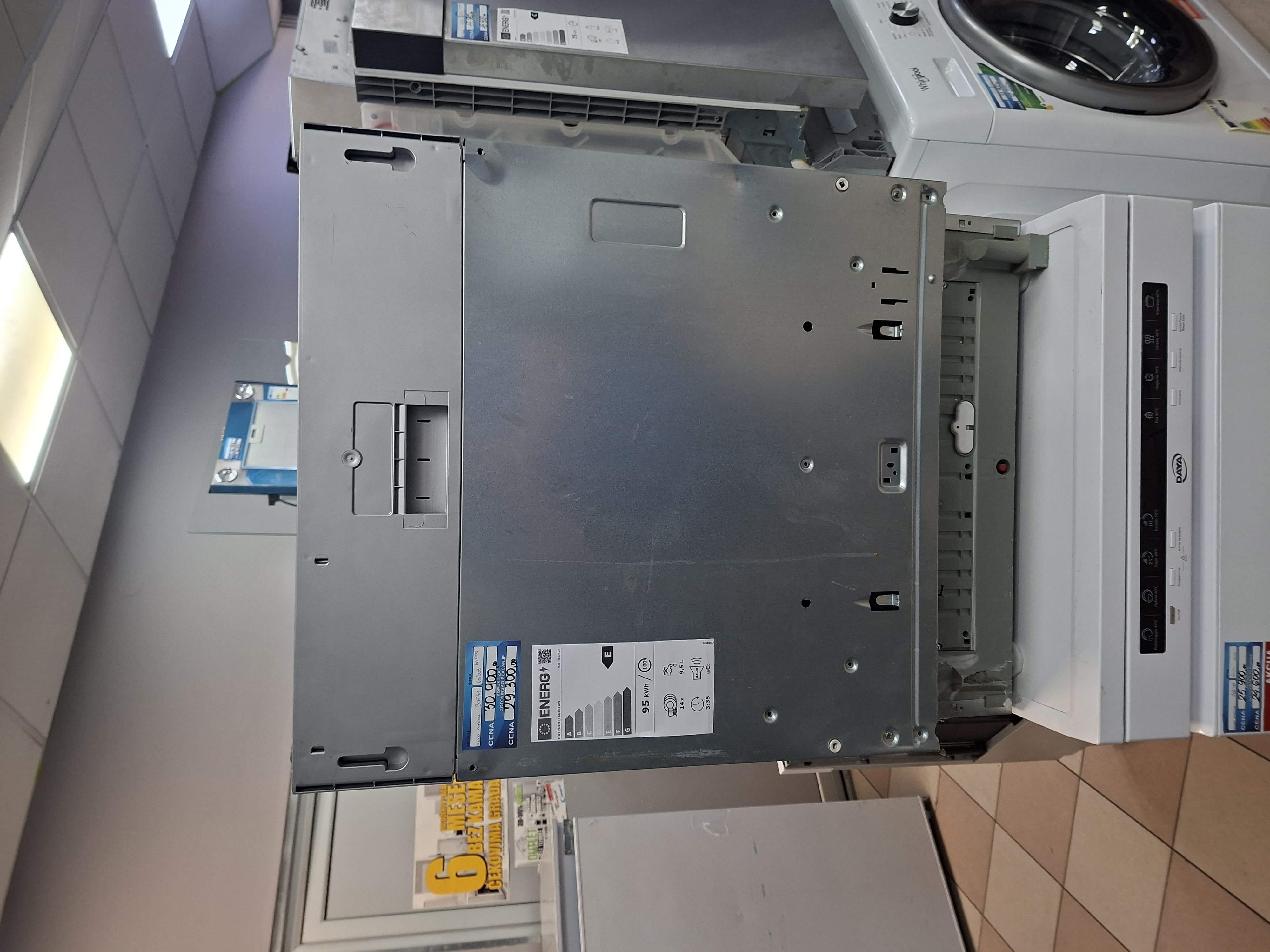 Ugradna sudo mašina Hotpoint Ariston H2I HRD526 S