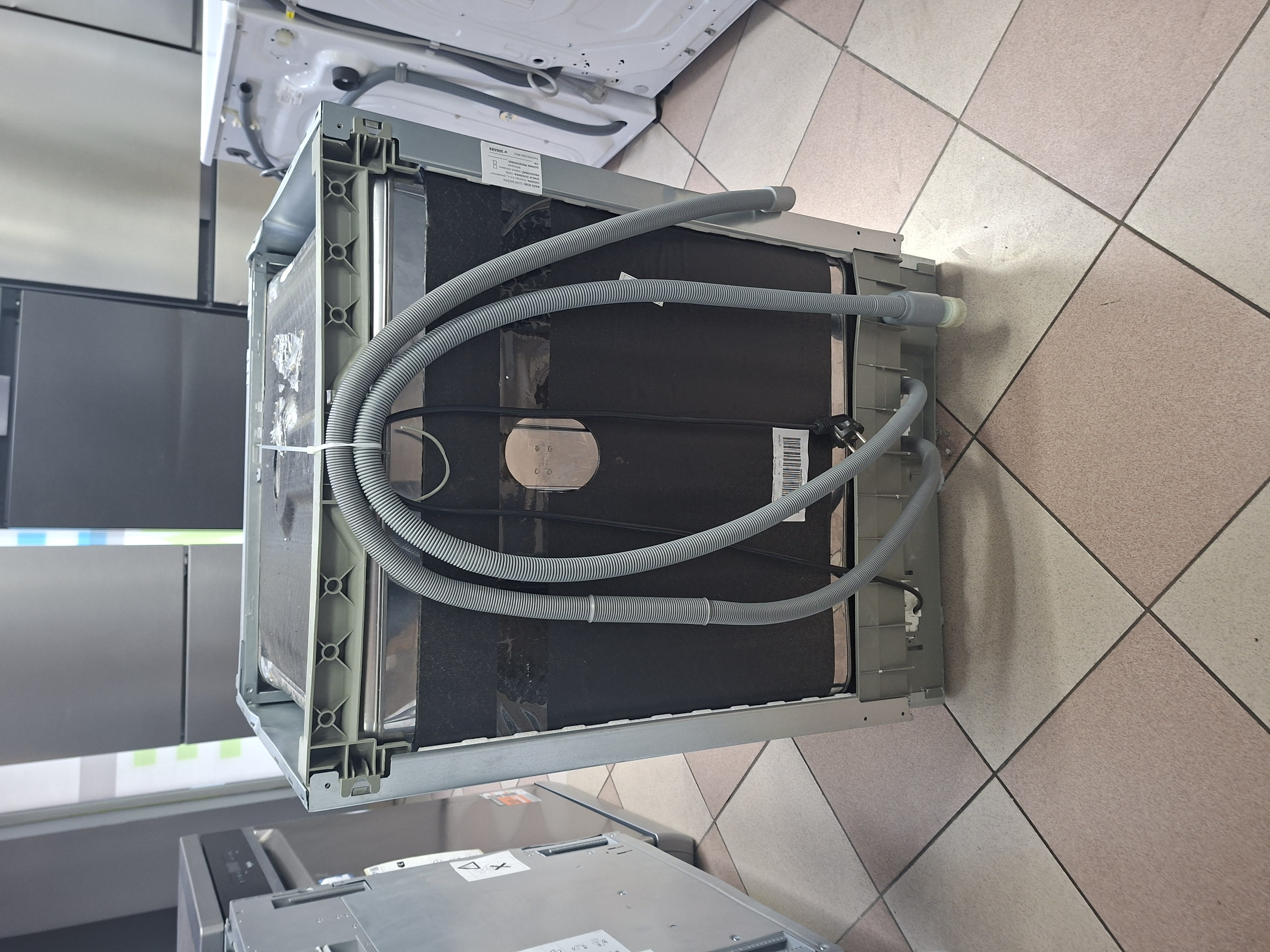 Ugradna sudo mašina Hotpoint Ariston H2I HUD526 AS
