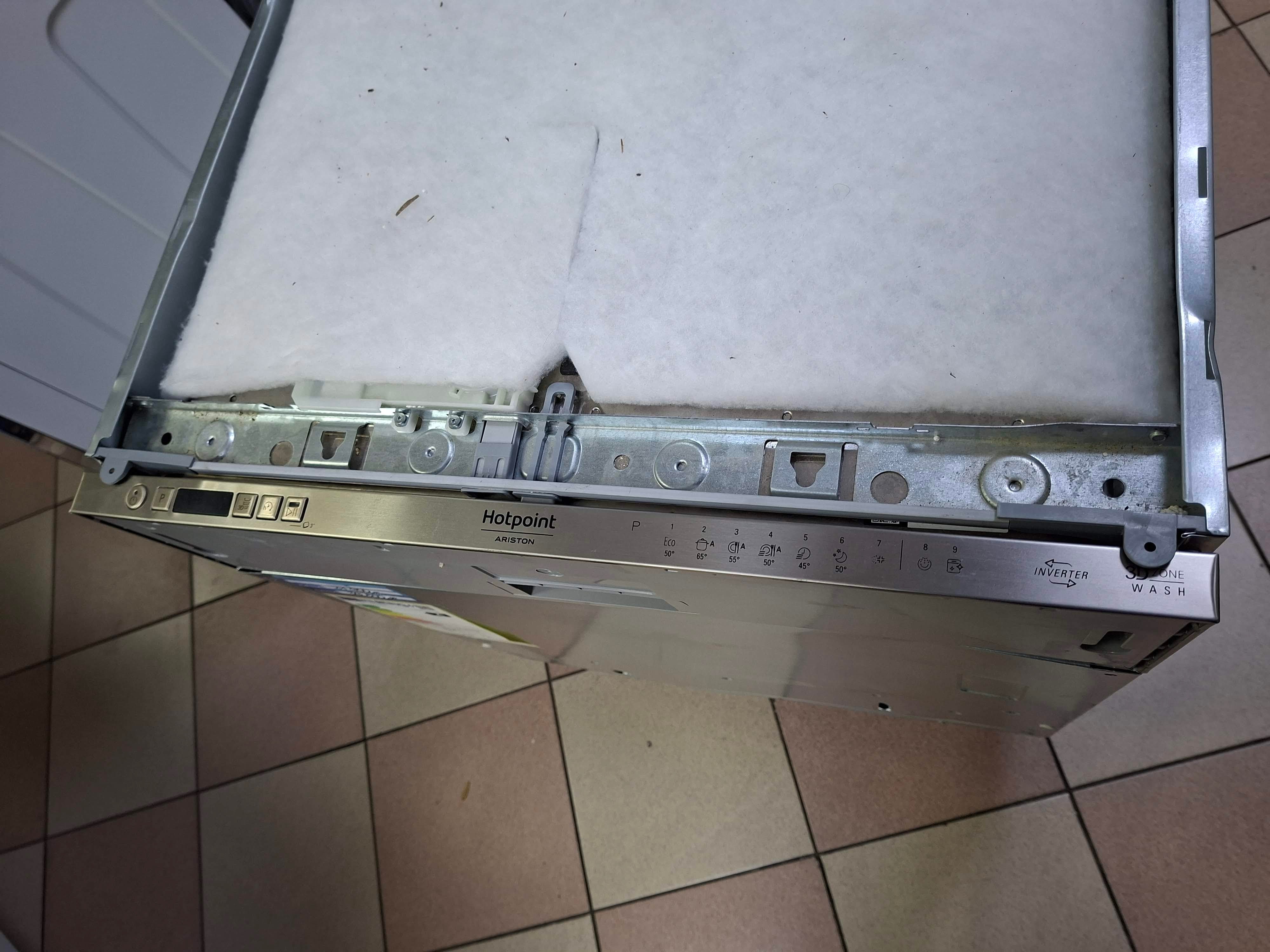 Ugradna sudo mašina Hotpoint Ariston HA6IA14BN7A0 , 14 kompleta