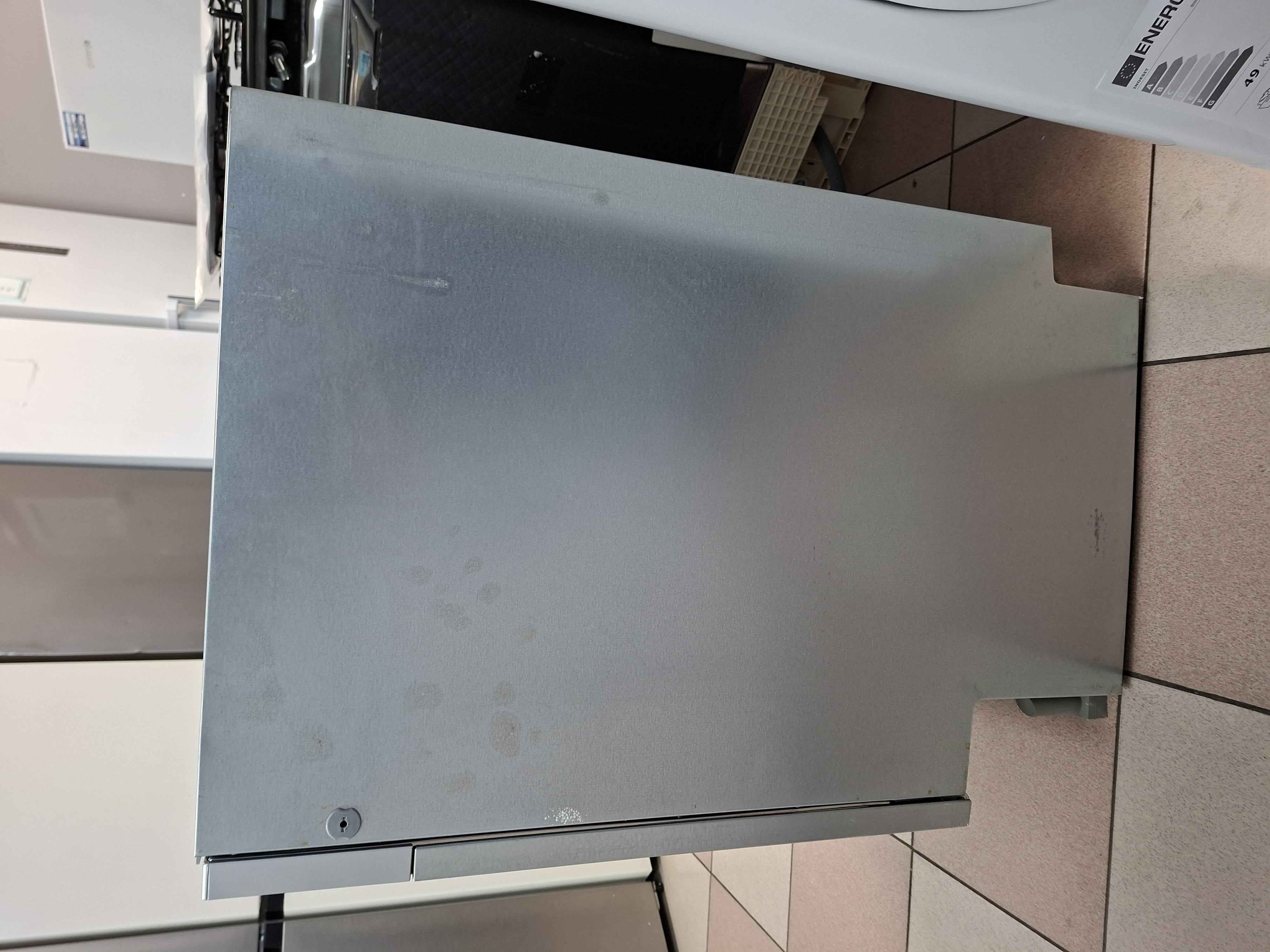 Ugradna Sudo mašina Hotpoint Ariston HI 5030 WEF, 14 kompleta