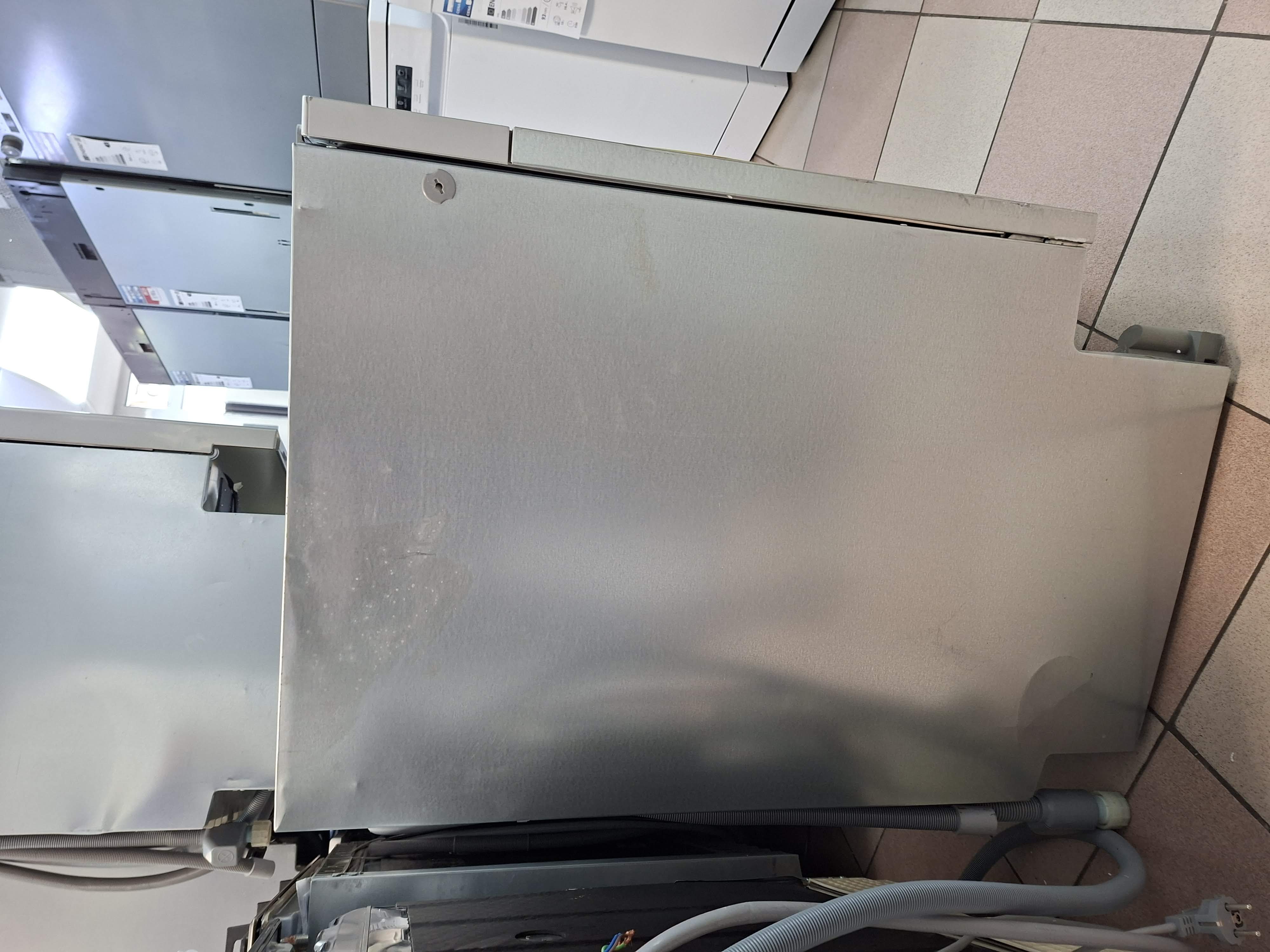 Ugradna Sudo mašina Hotpoint Ariston HI 5030 WEF, 14 kompleta