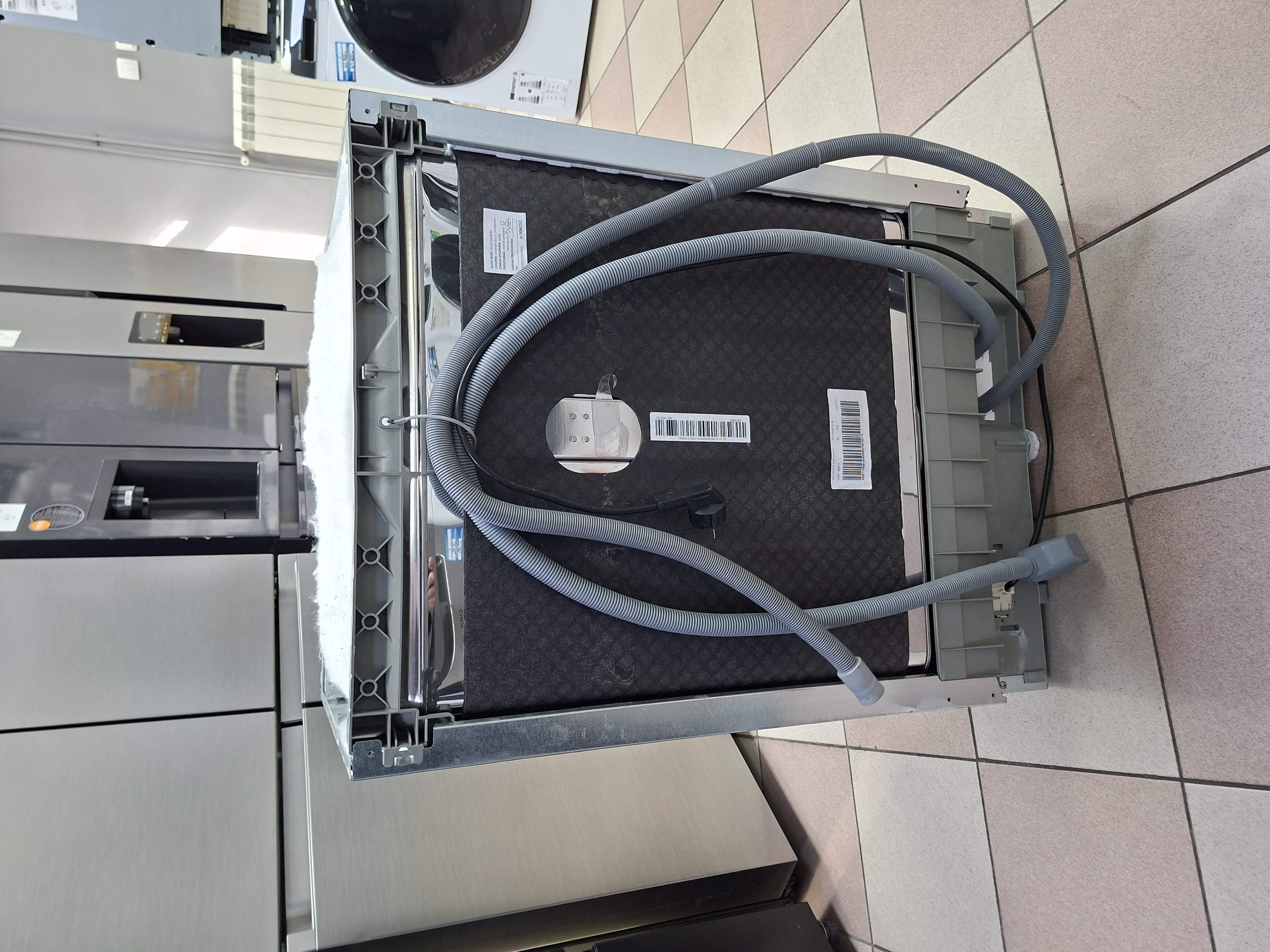 Ugradna Sudo mašina Hotpoint Ariston HIC 3C41 CW , 14 komp.