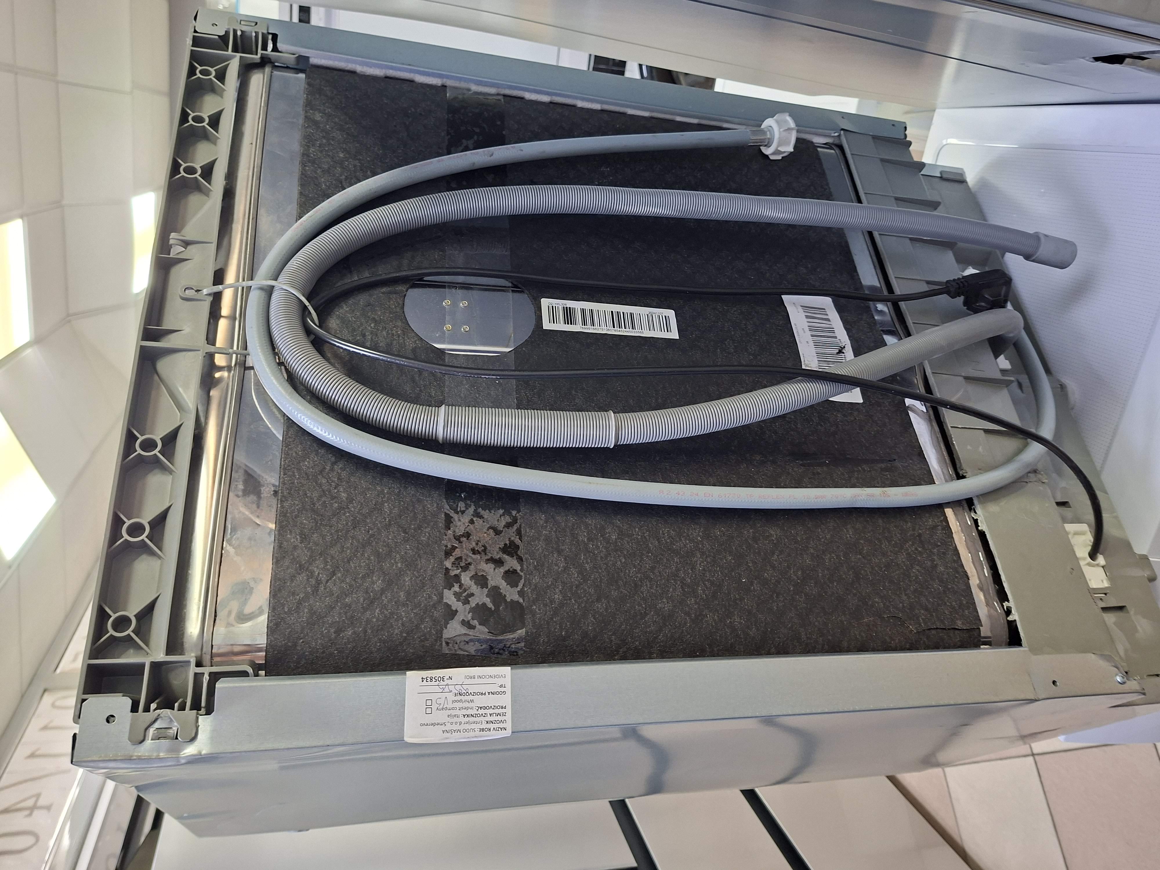Ugradna sudo mašina Indesit D2I HKL326 , 14 kompleta