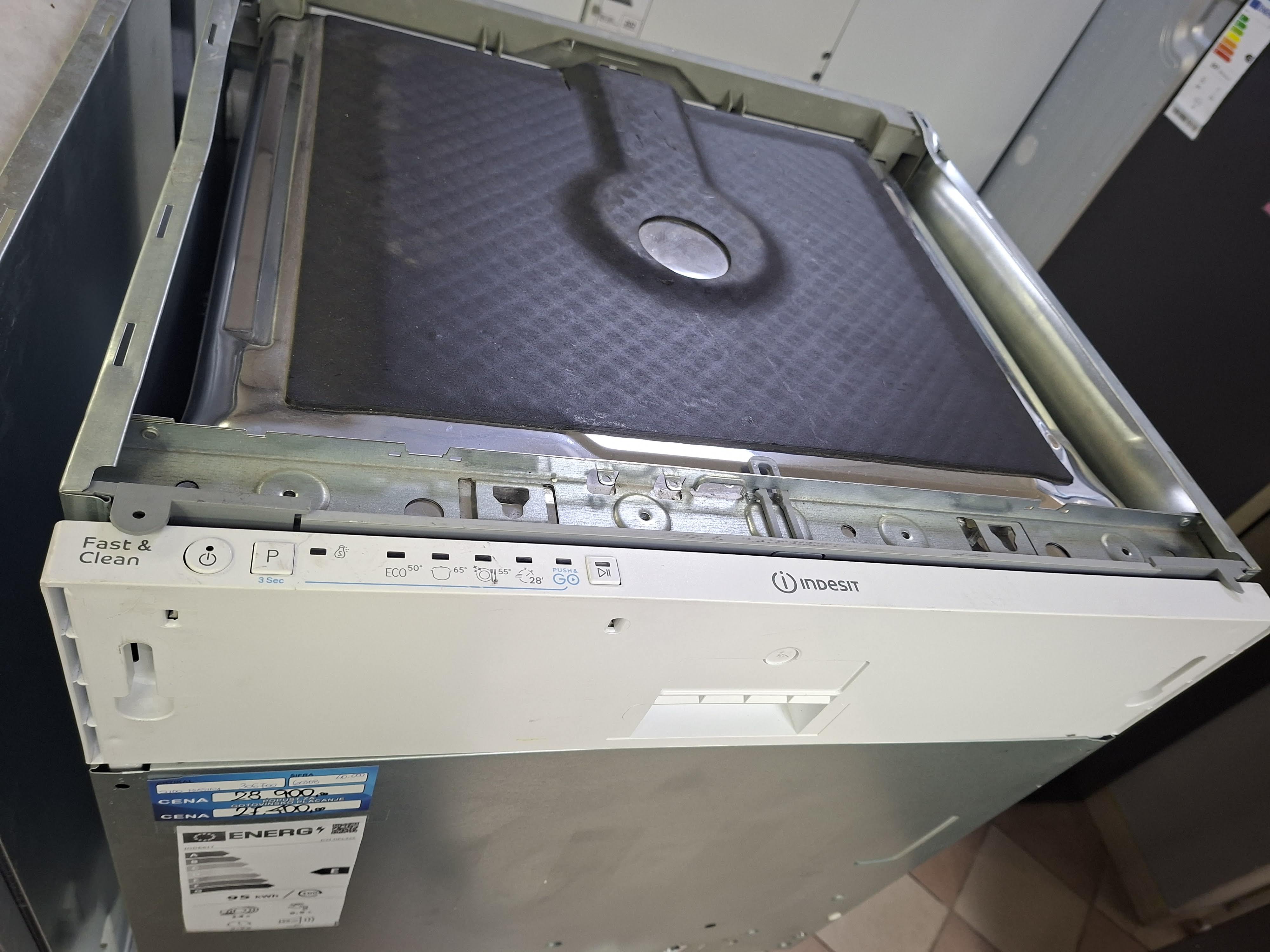 Ugradna sudo mašina Indesit D2I HKL326 , 14 kompleta