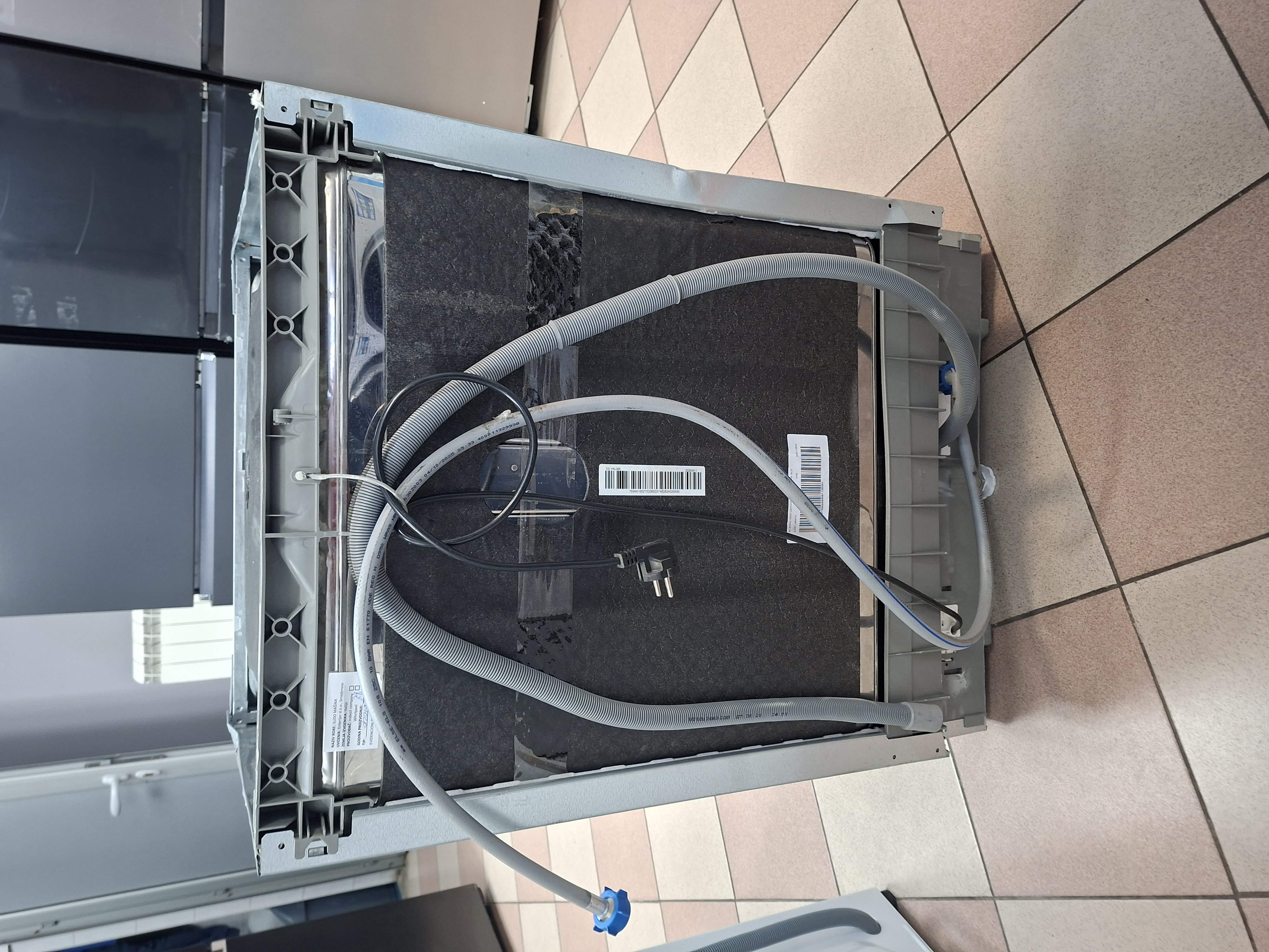 Ugradna sudo mašina Indesit D2I HKL326 , 14 kompleta