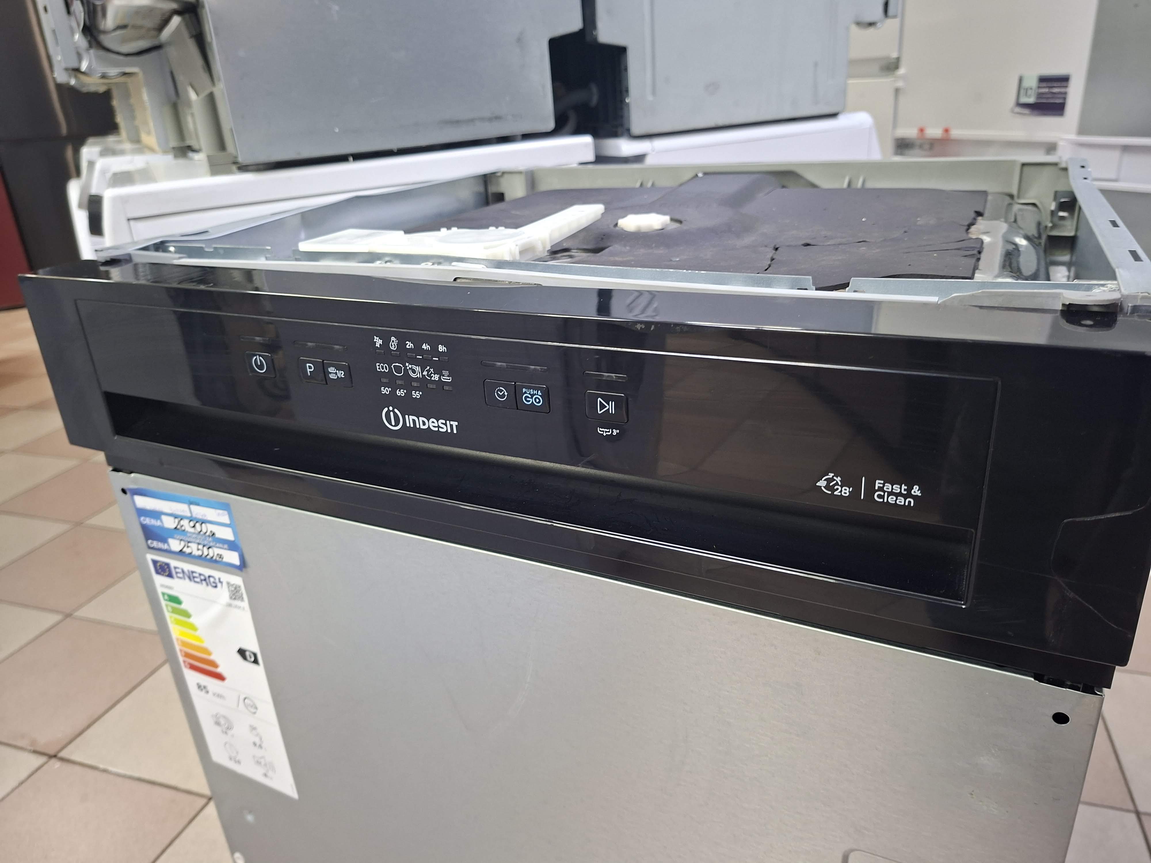 Ugradna sudo mašina Indesit I3B L634 B (2), 60cm