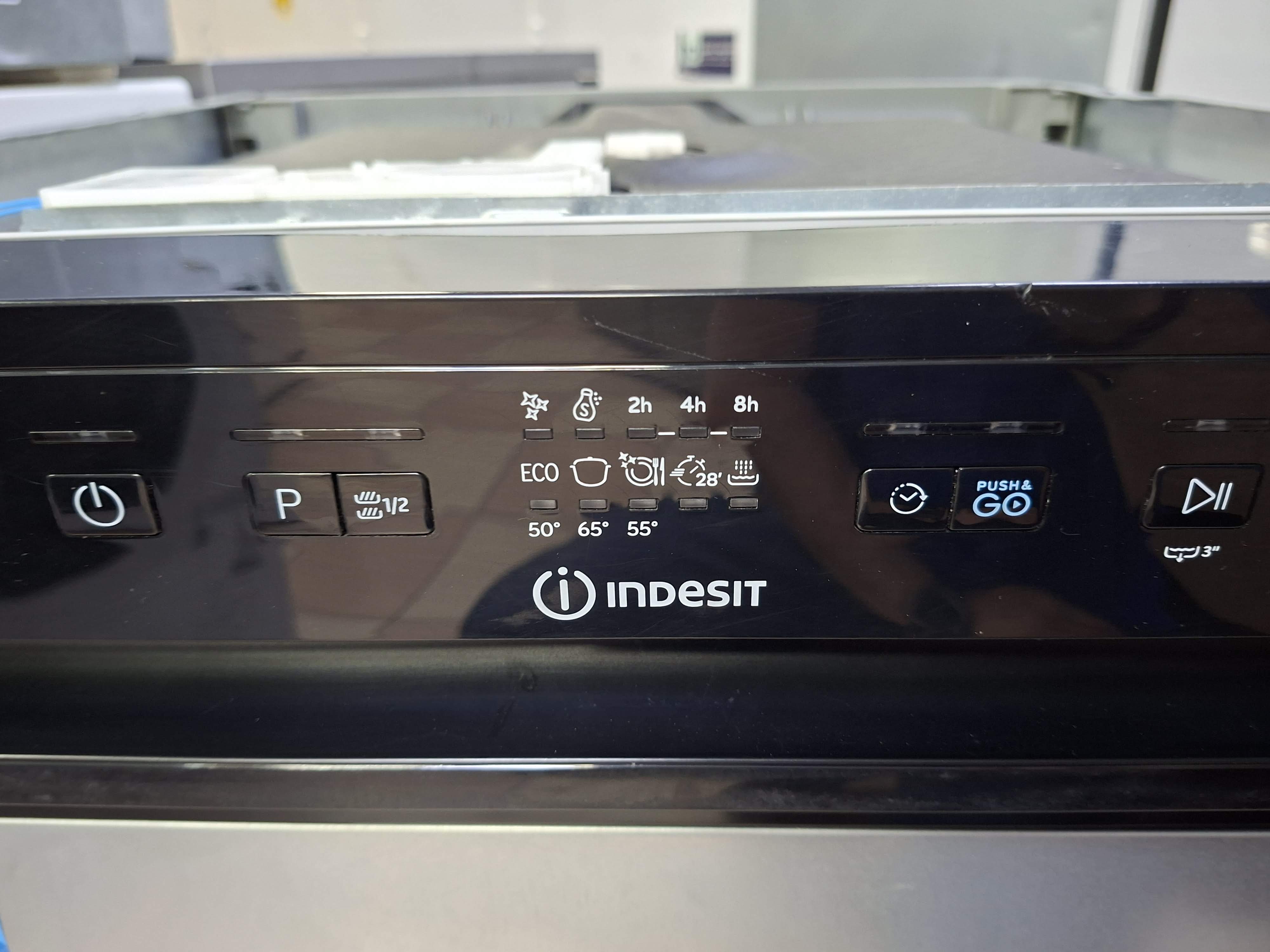 Ugradna sudo mašina Indesit I3B L634 B, 60cm