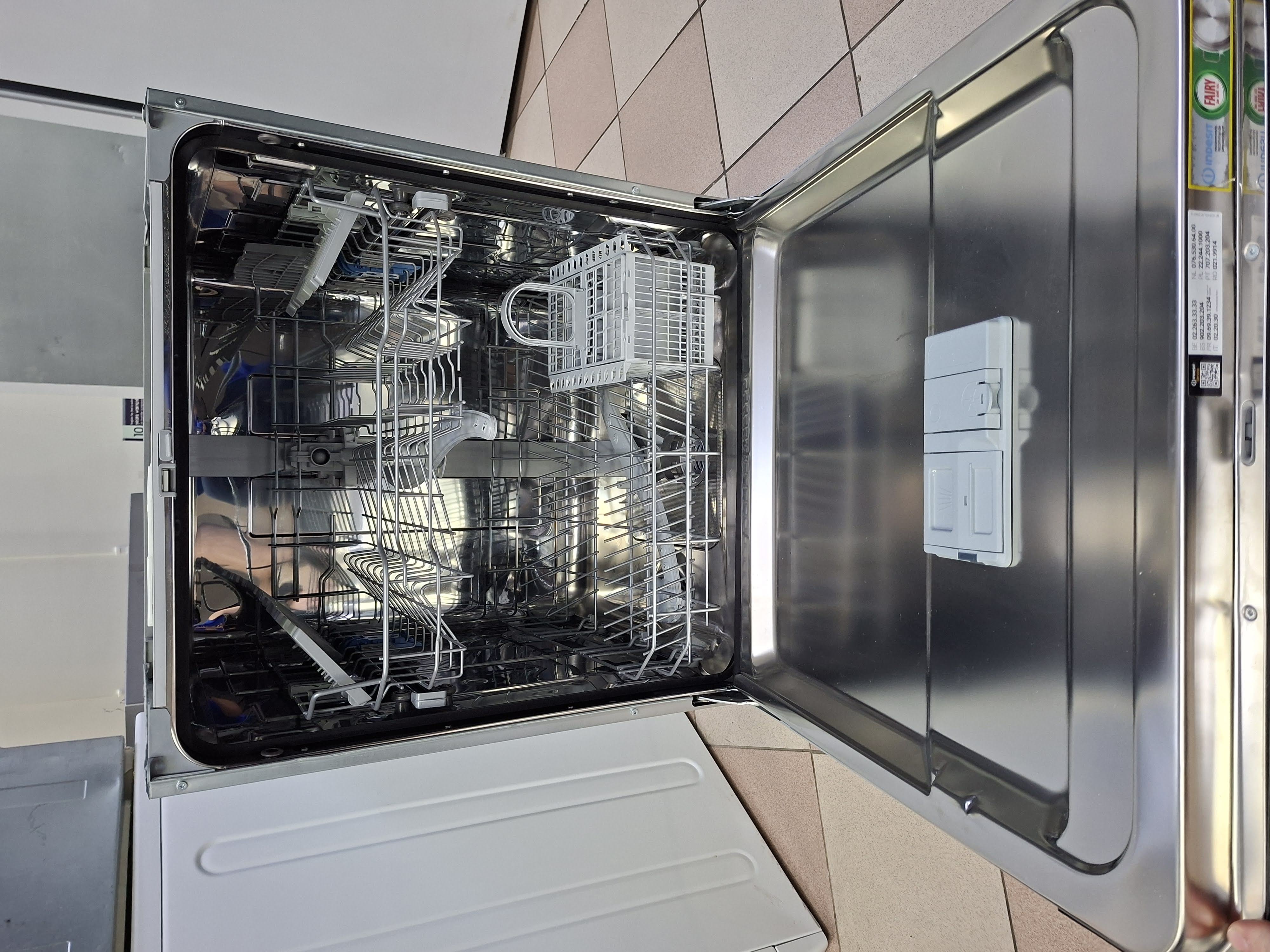 Ugradna sudo mašina Indesit I3B L634 B, 60cm