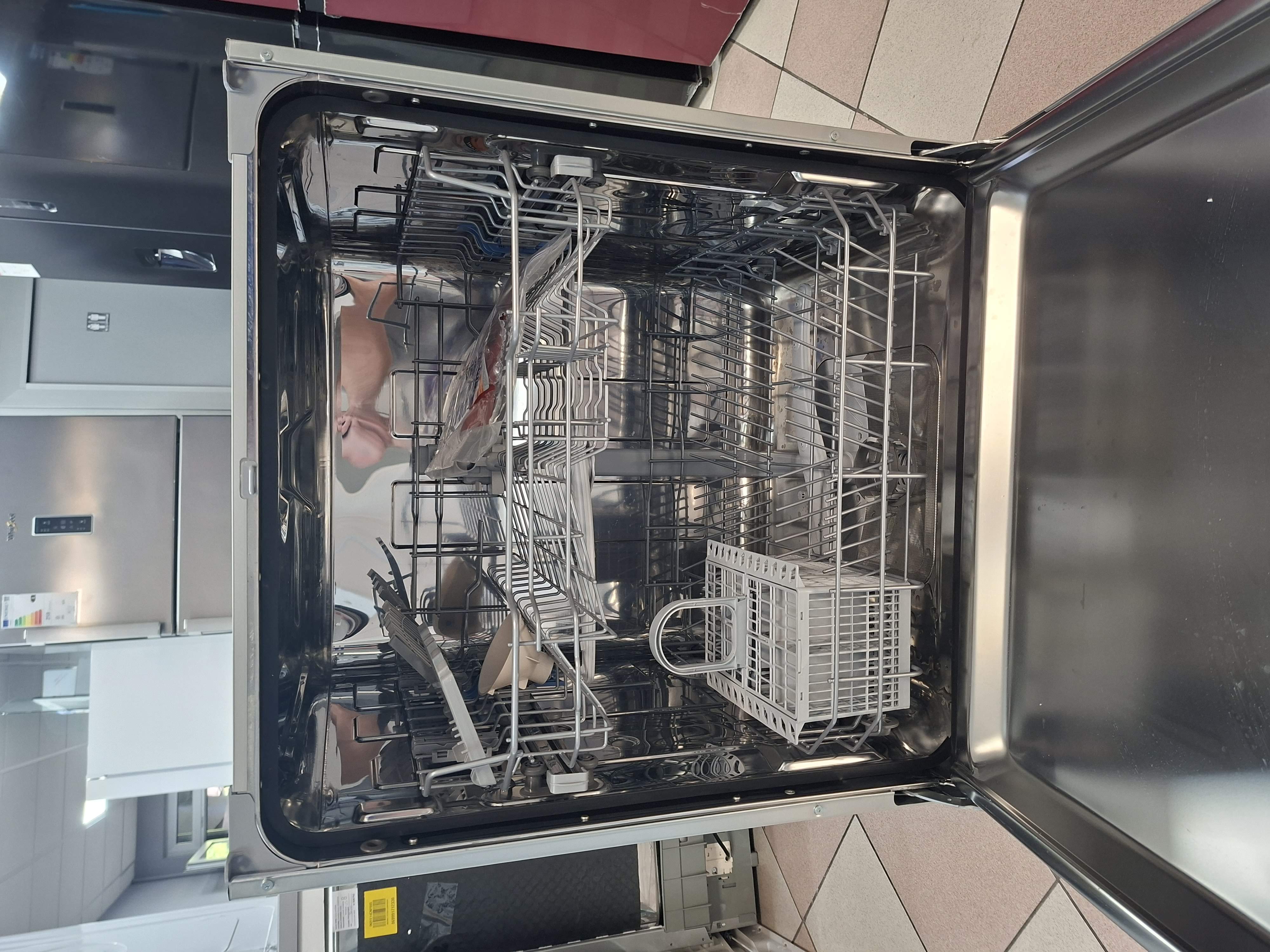 Ugradna Sudo mašina Indesit IN2ID14CN8A0 , 14 kompleta