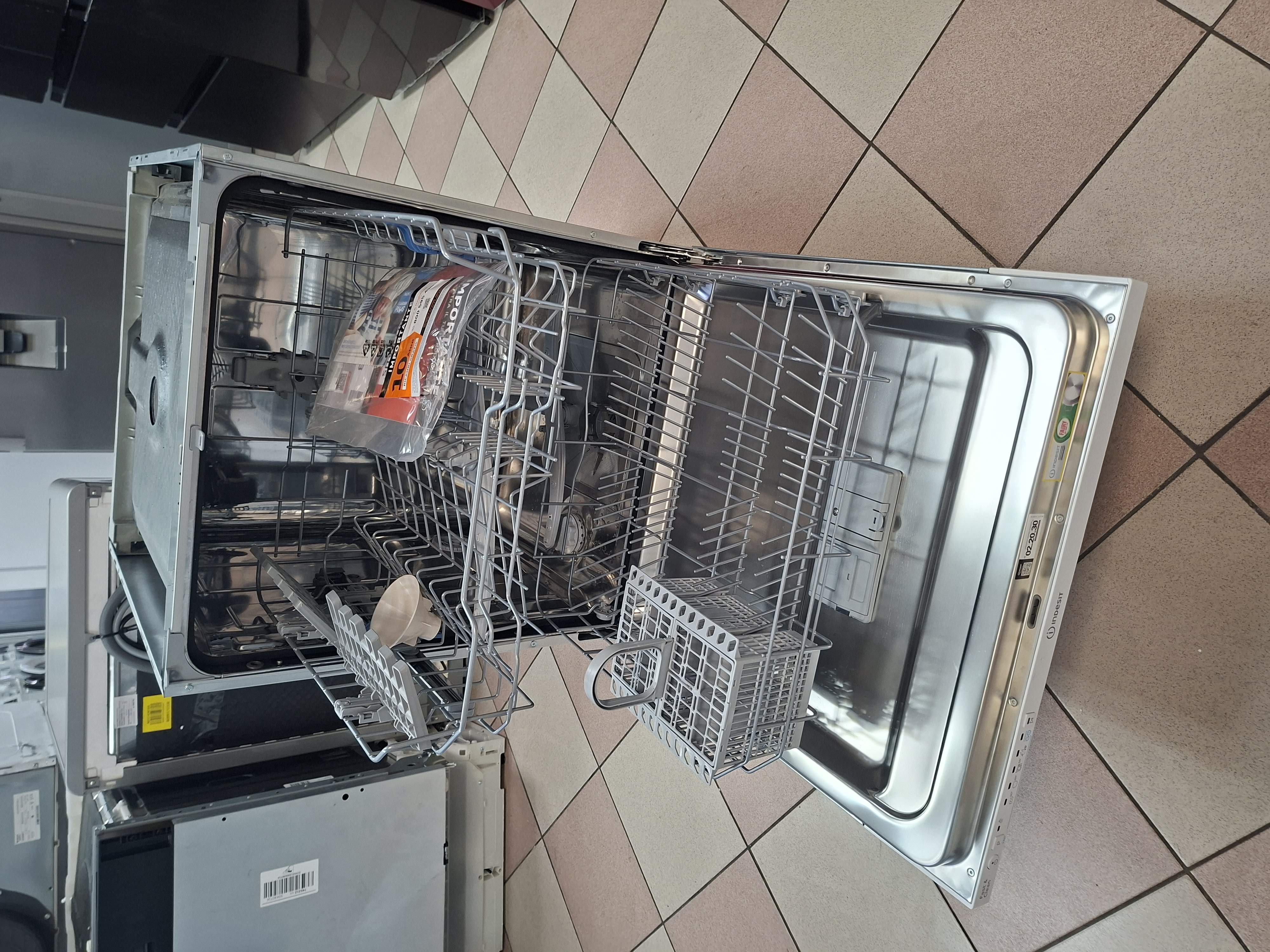 Ugradna Sudo mašina Indesit IN2ID14CN8A0 , 14 kompleta