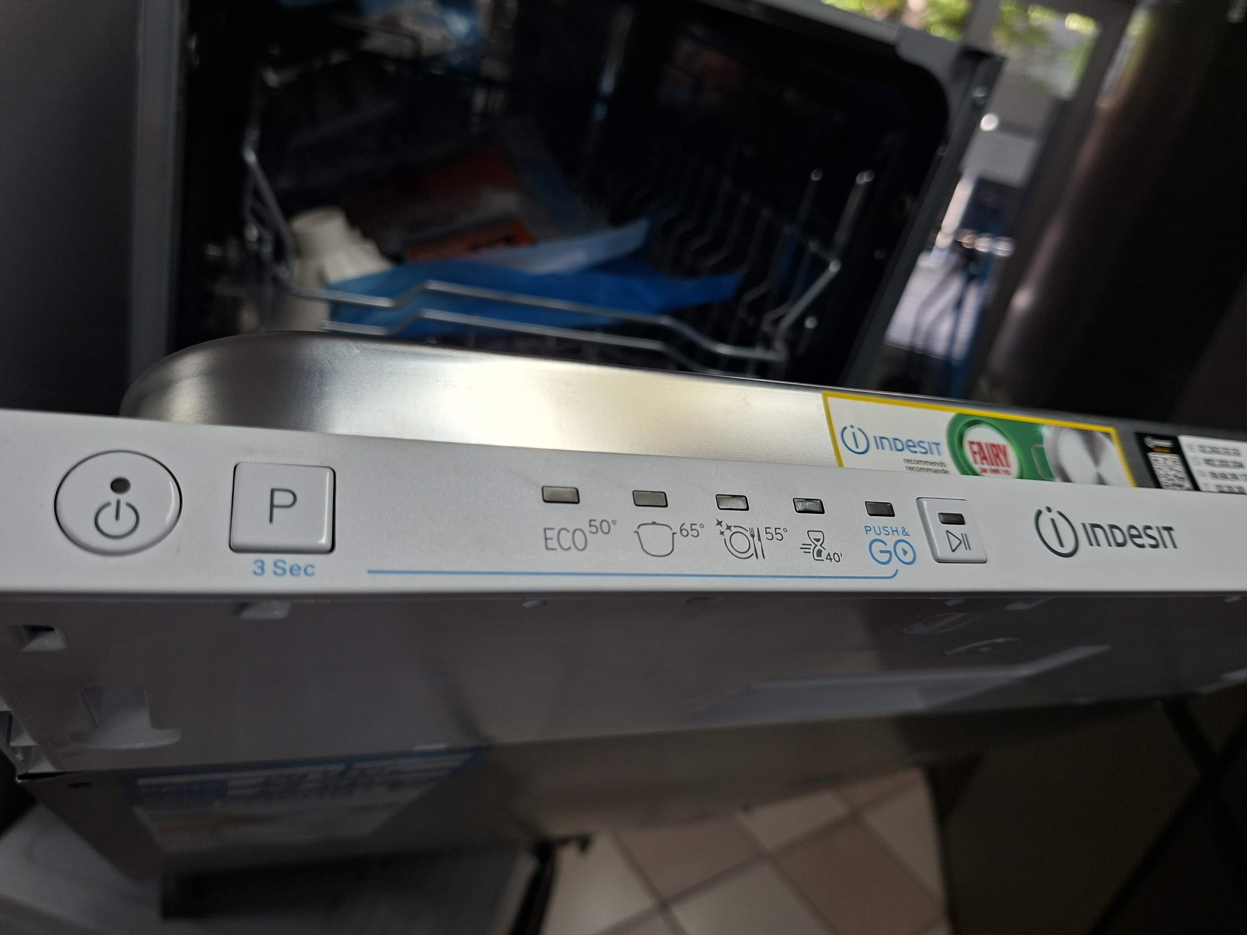 Ugradna sudo mašina Indesit IN2IKE107, 45 cm