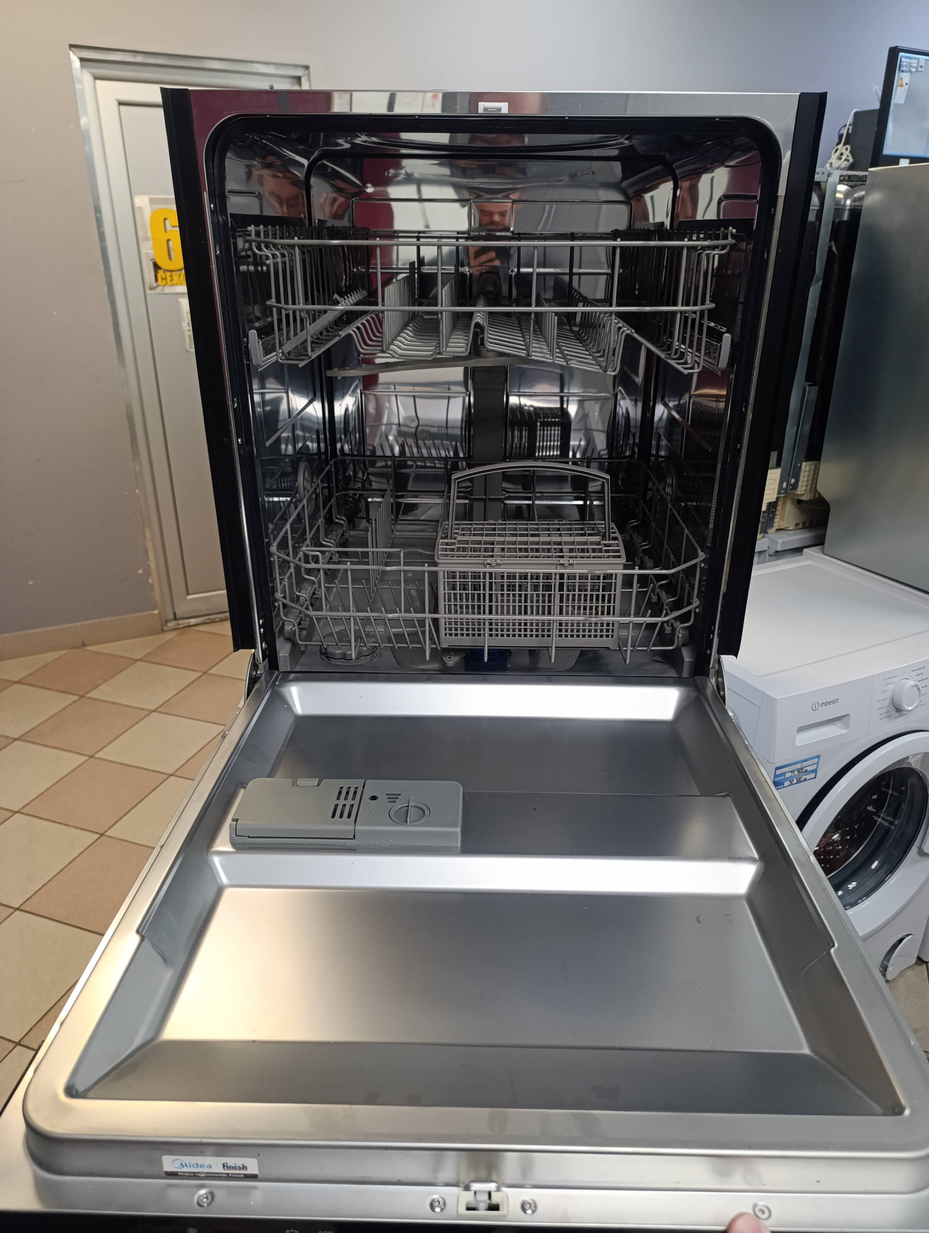Ugradna sudo mašina Midea MDW 12E4 , 12 kompleta