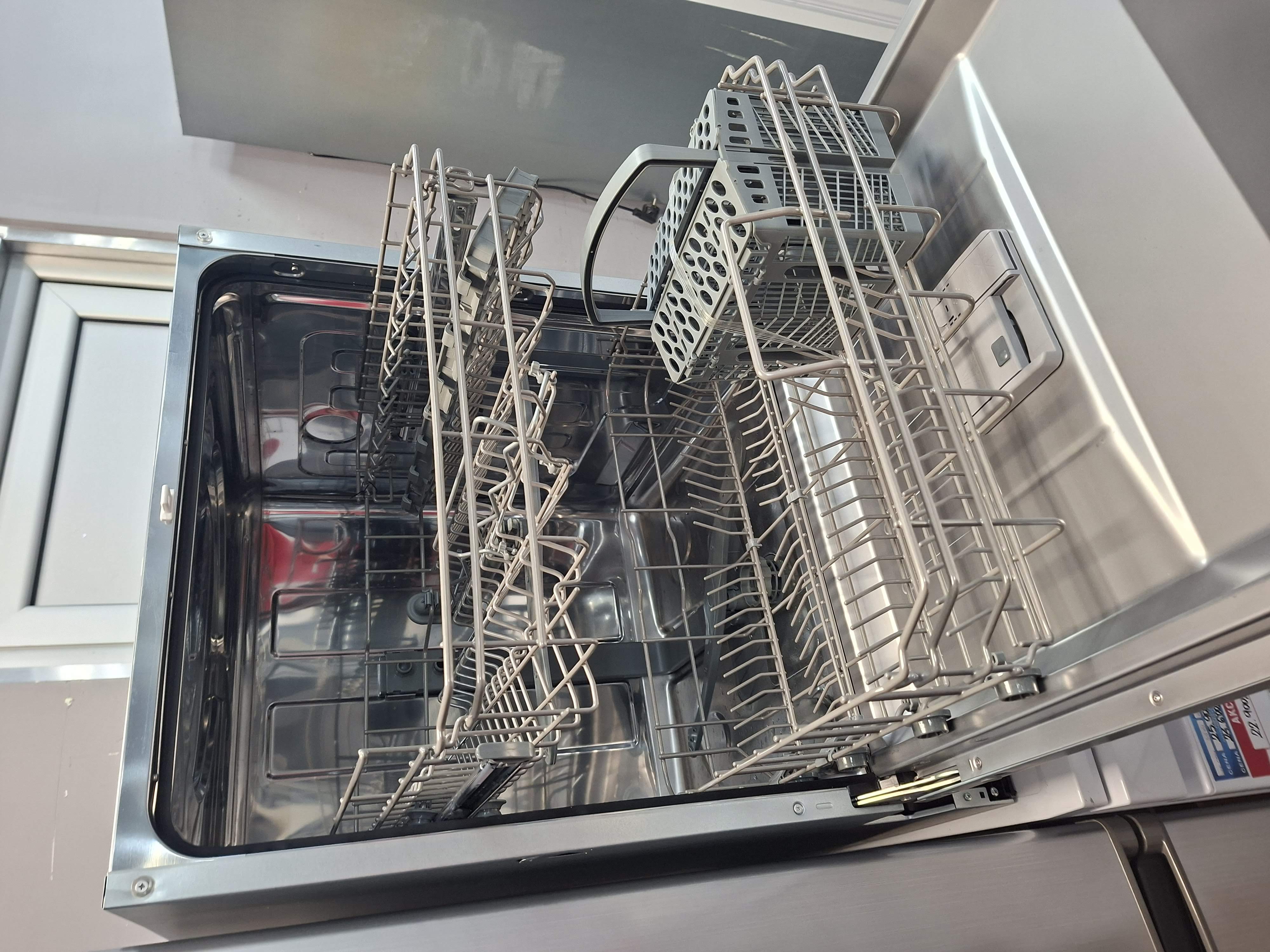 Ugradna sudo mašina Midea MDW 12E4 SL , 12 kompleta